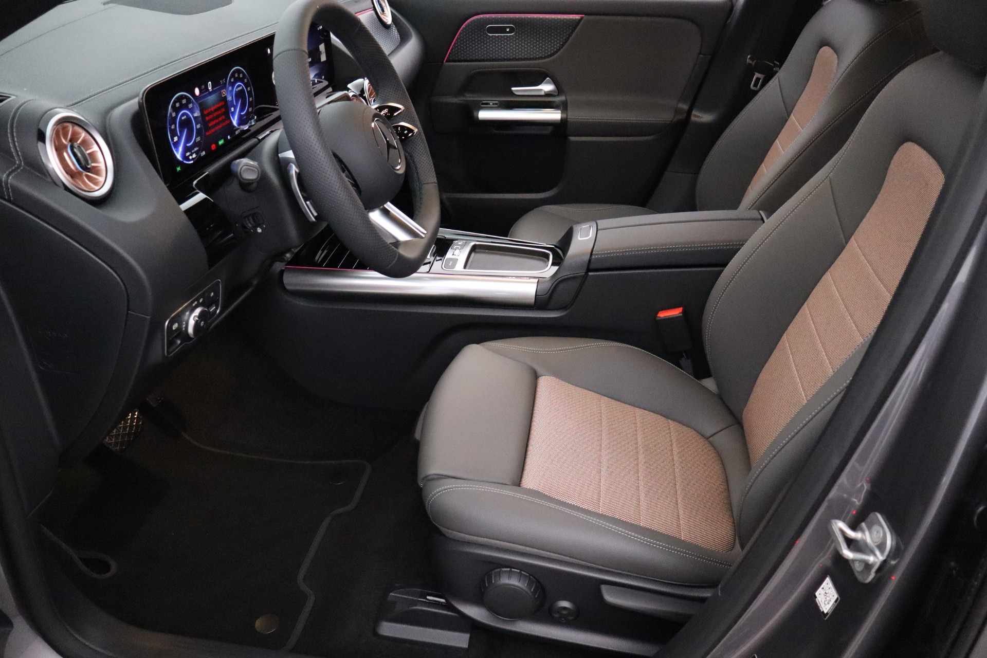 Mercedes-Benz EQA 2025