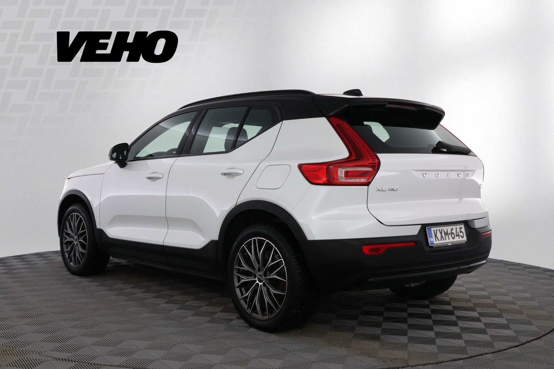 VOLVO XC40 2022