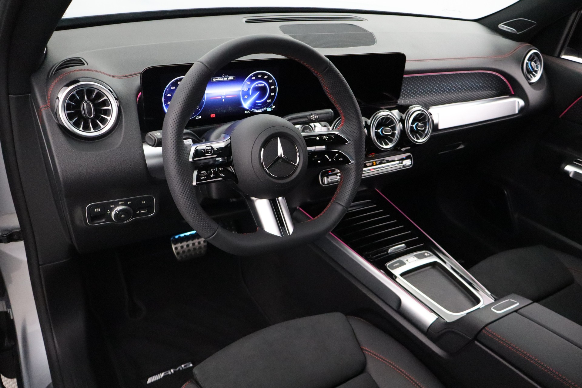 Mercedes-Benz EQB 2025