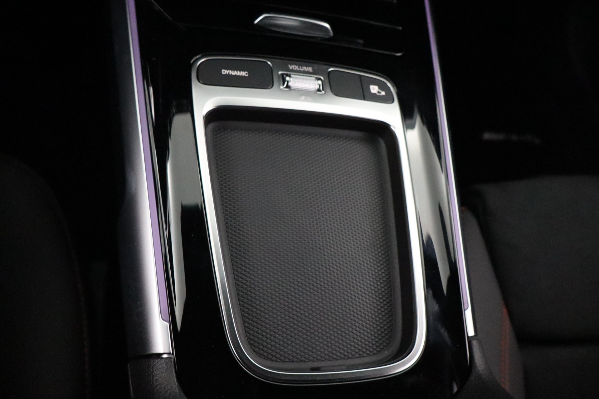 Mercedes-Benz EQB 2025