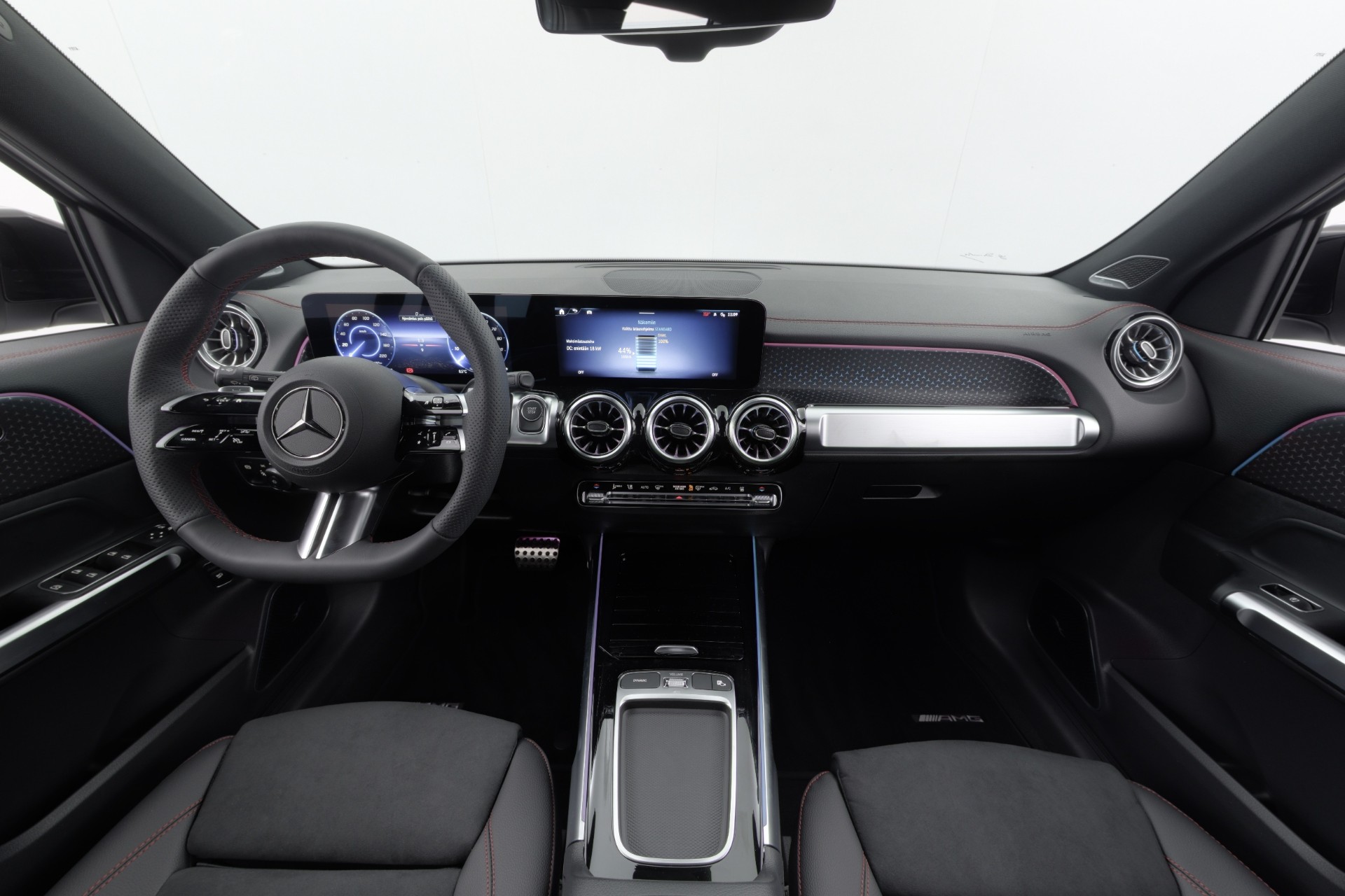 Mercedes-Benz EQB 2025