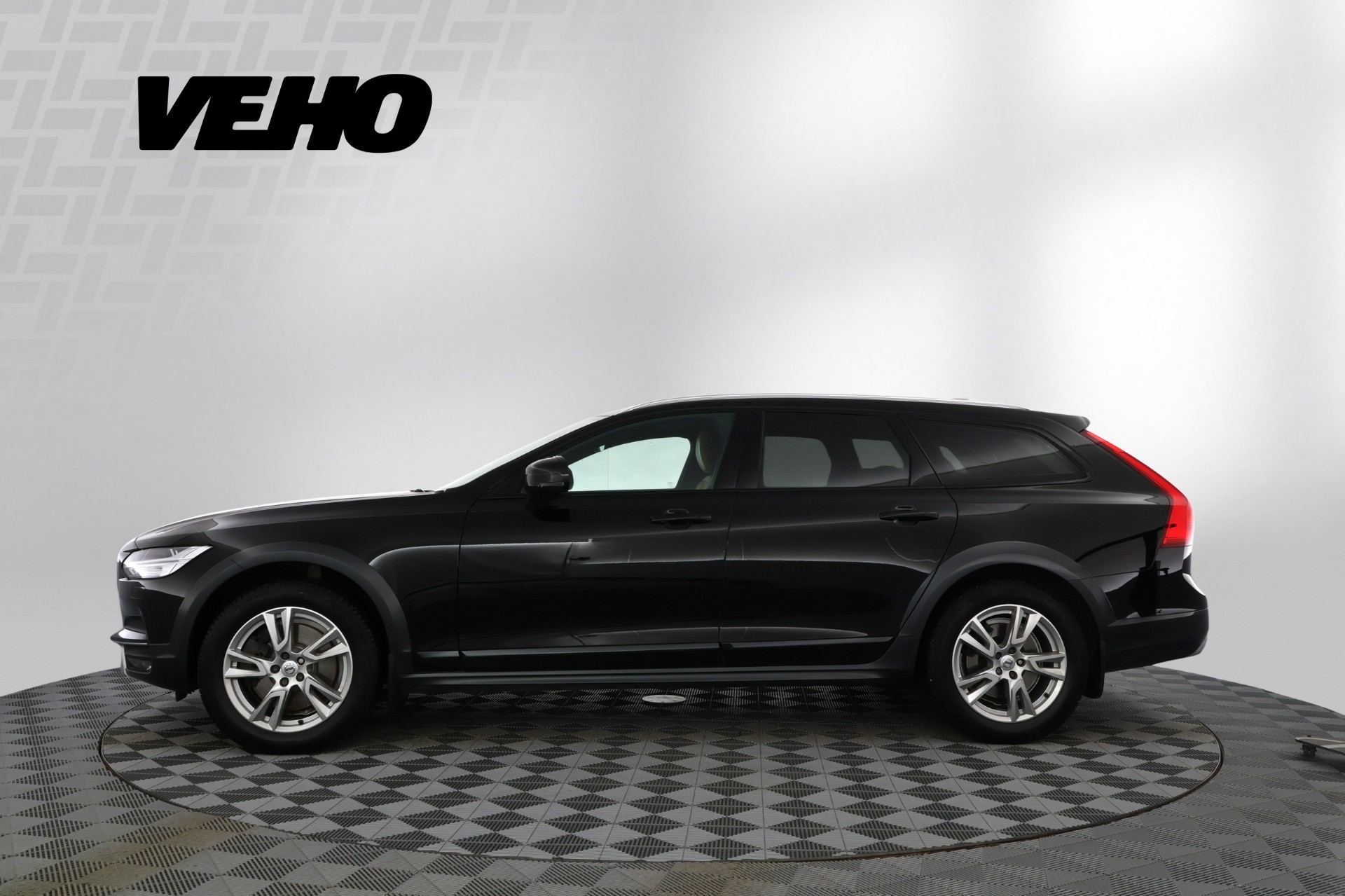 VOLVO V90 Cross Country 2018