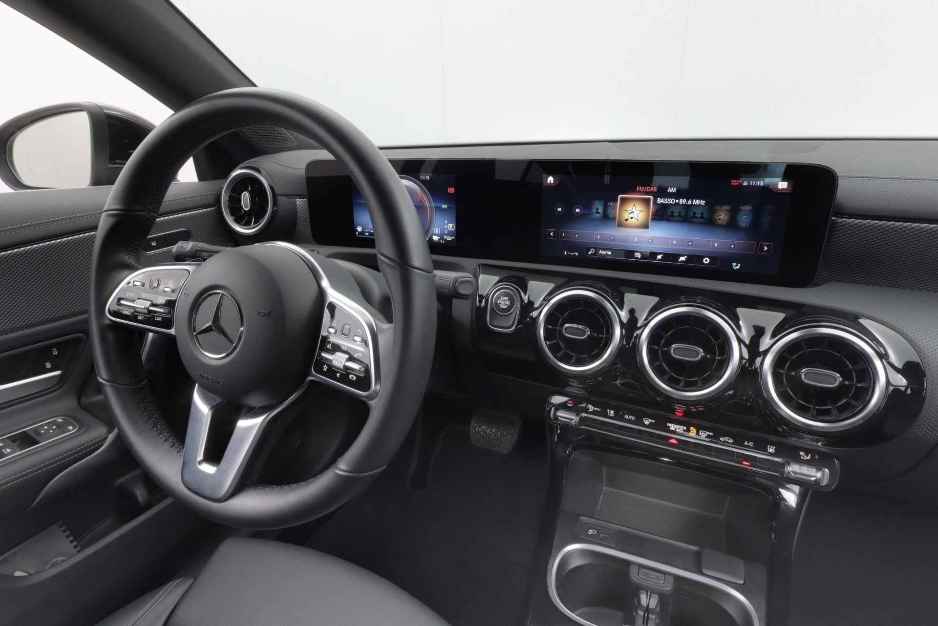 Mercedes-Benz CLA 2023