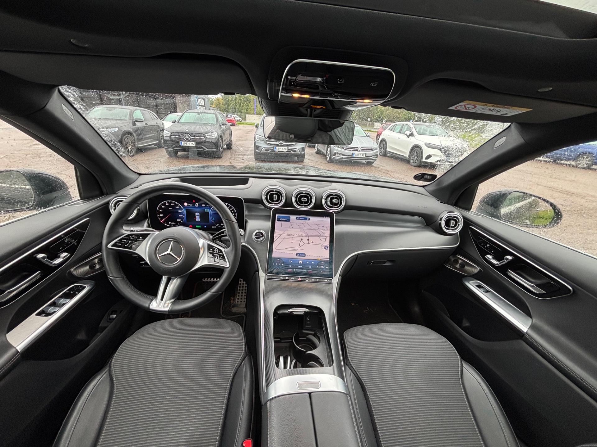 MERCEDES-BENZ GLC 2023