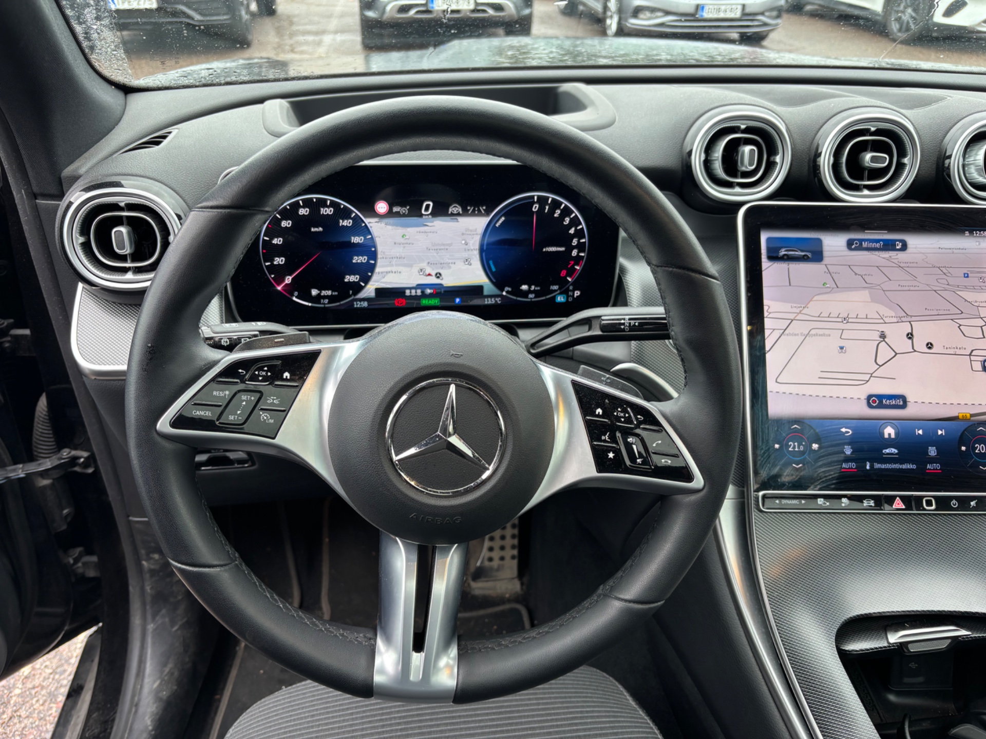 MERCEDES-BENZ GLC 2023