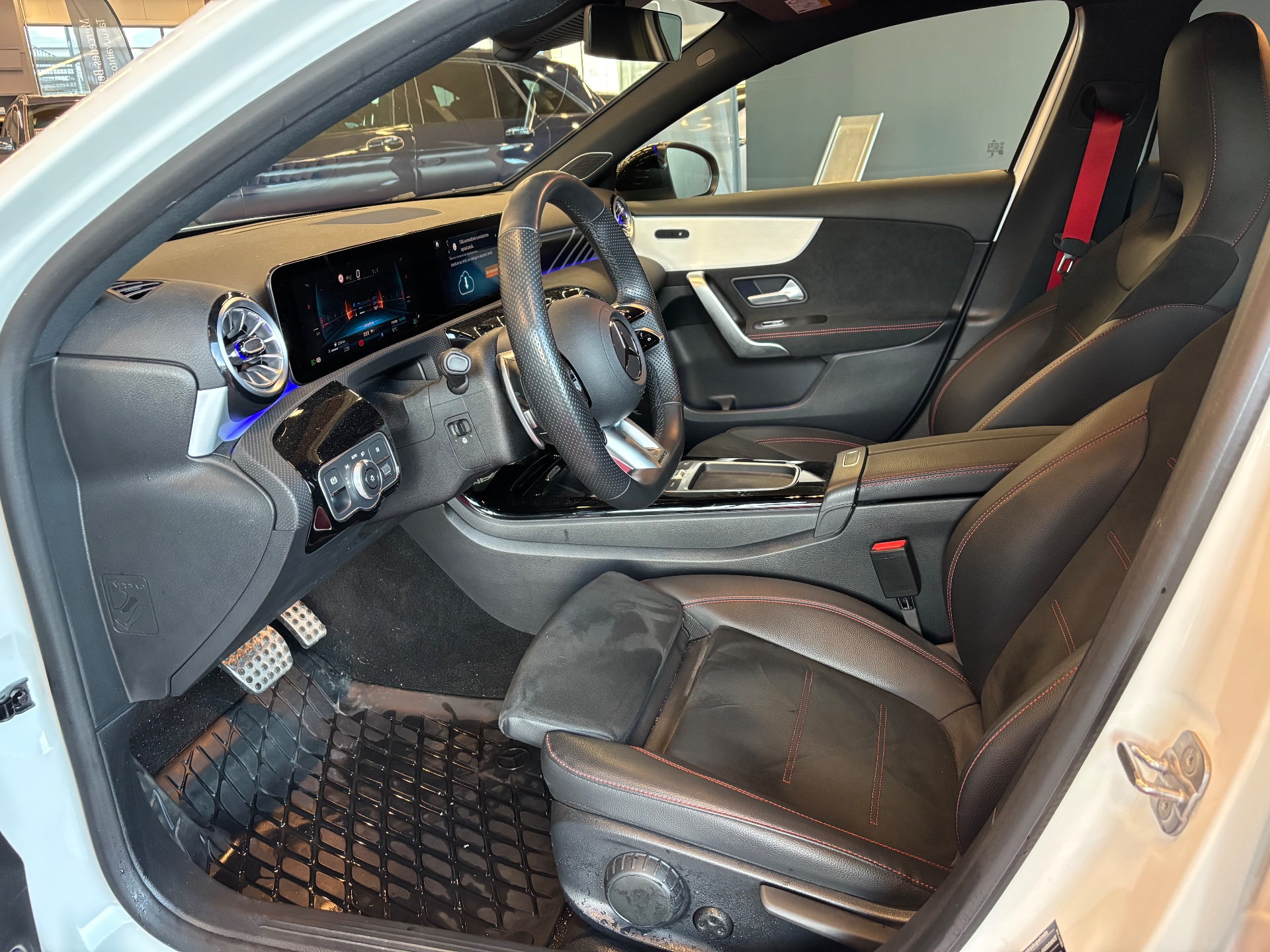 Mercedes-Benz A 2023