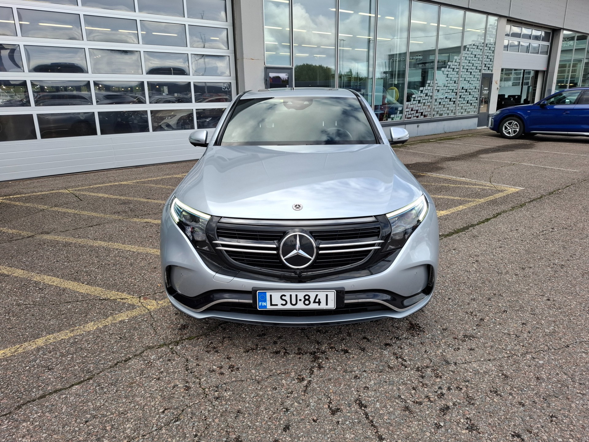 MERCEDES-BENZ EQC 2021