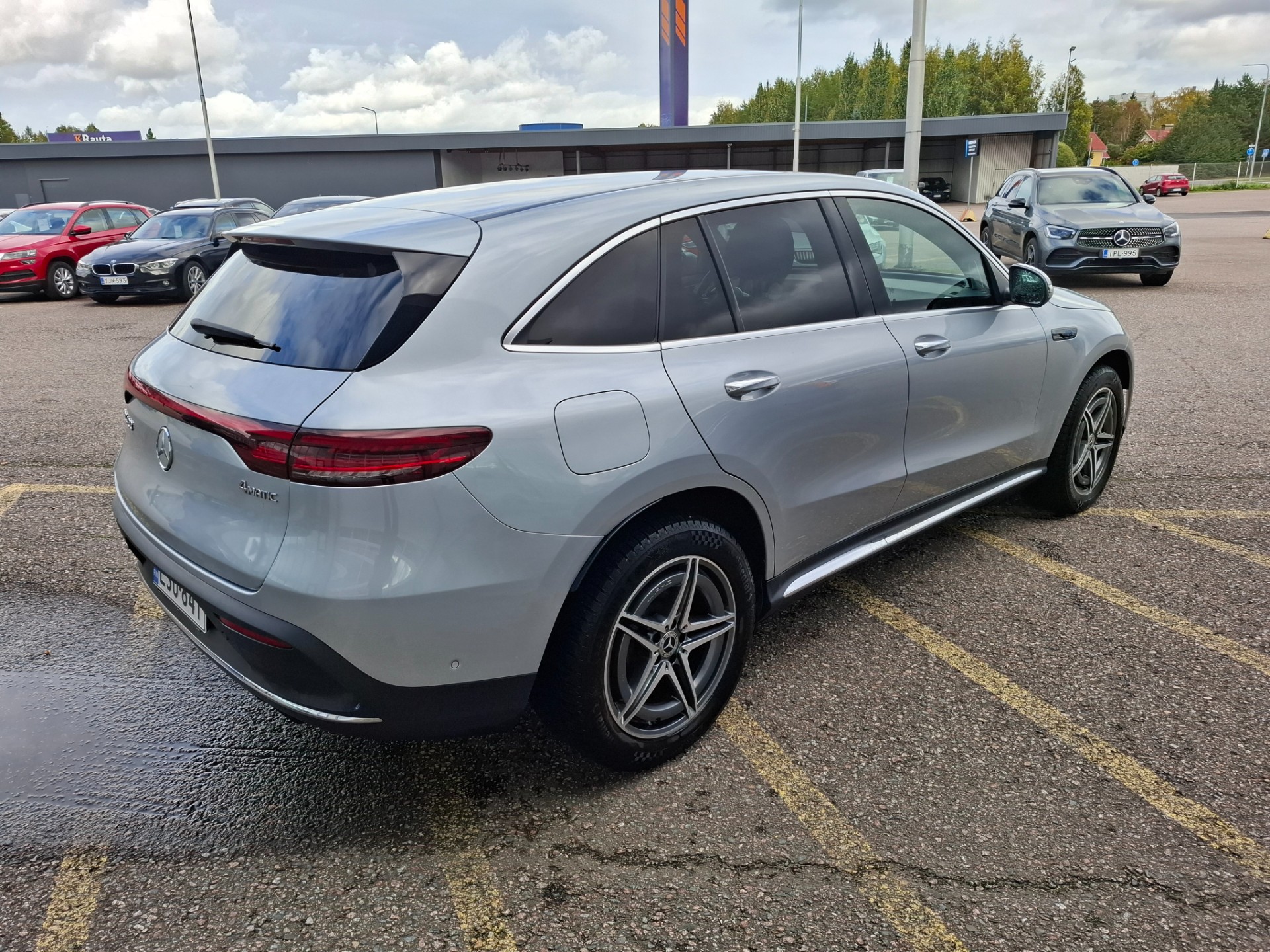 MERCEDES-BENZ EQC 2021