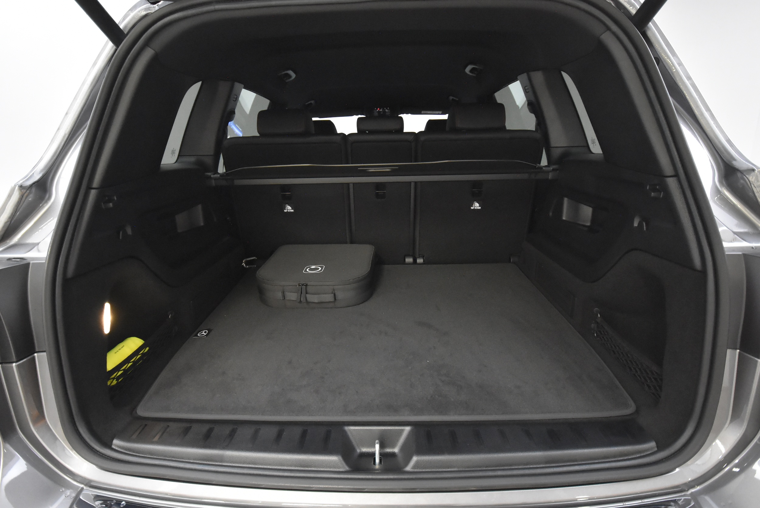 Mercedes-Benz EQB 2025