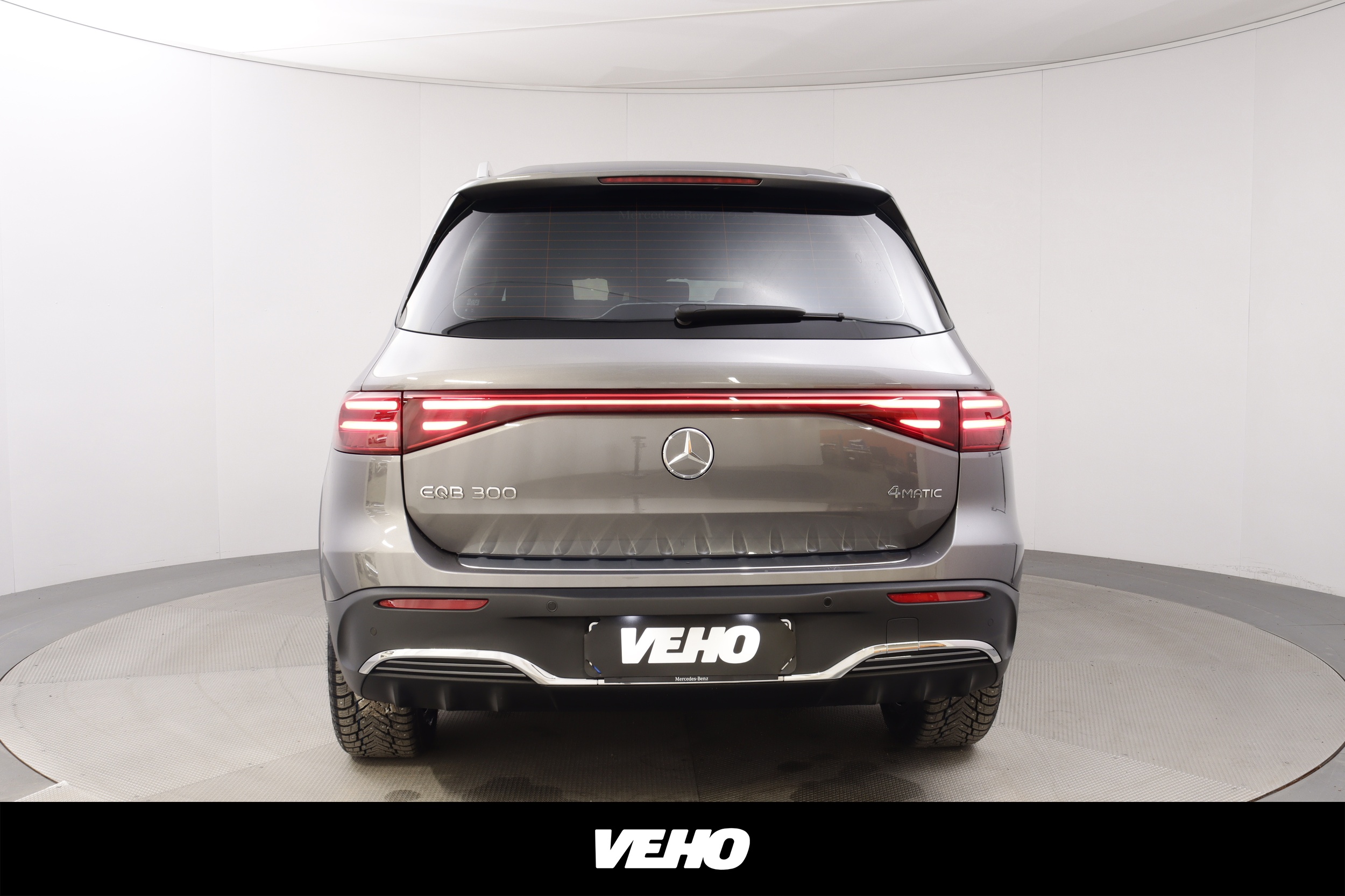 Mercedes-Benz EQB 2025