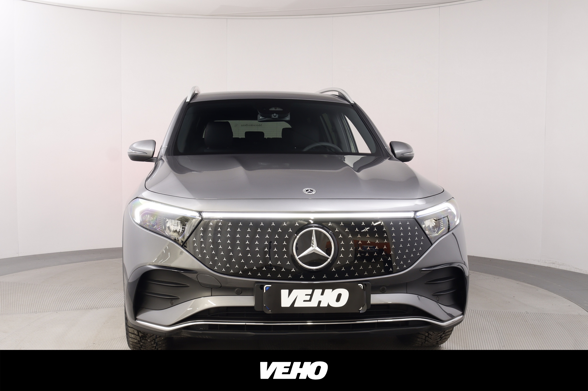 Mercedes-Benz EQB 2025