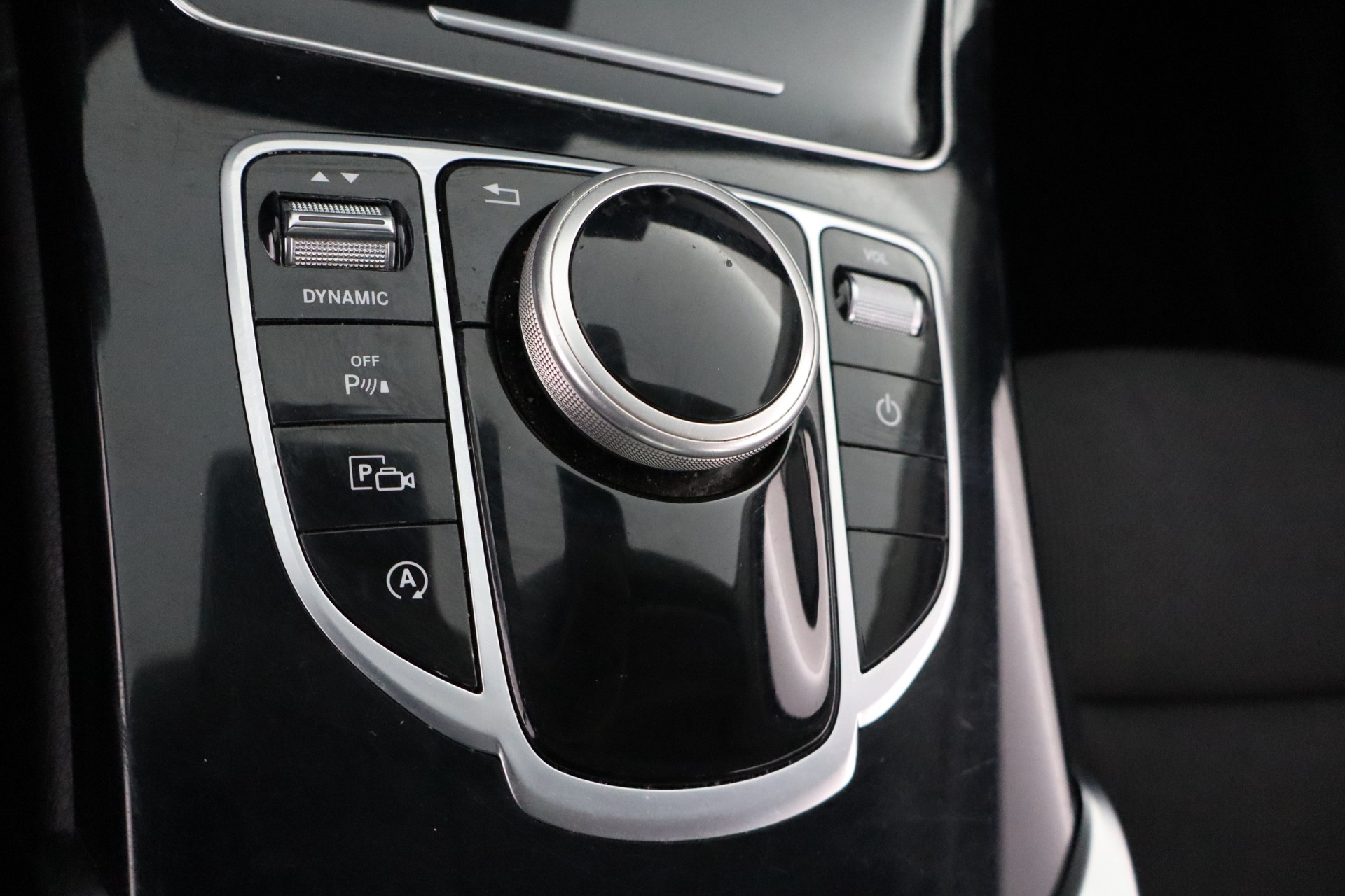 Mercedes-Benz C 2020