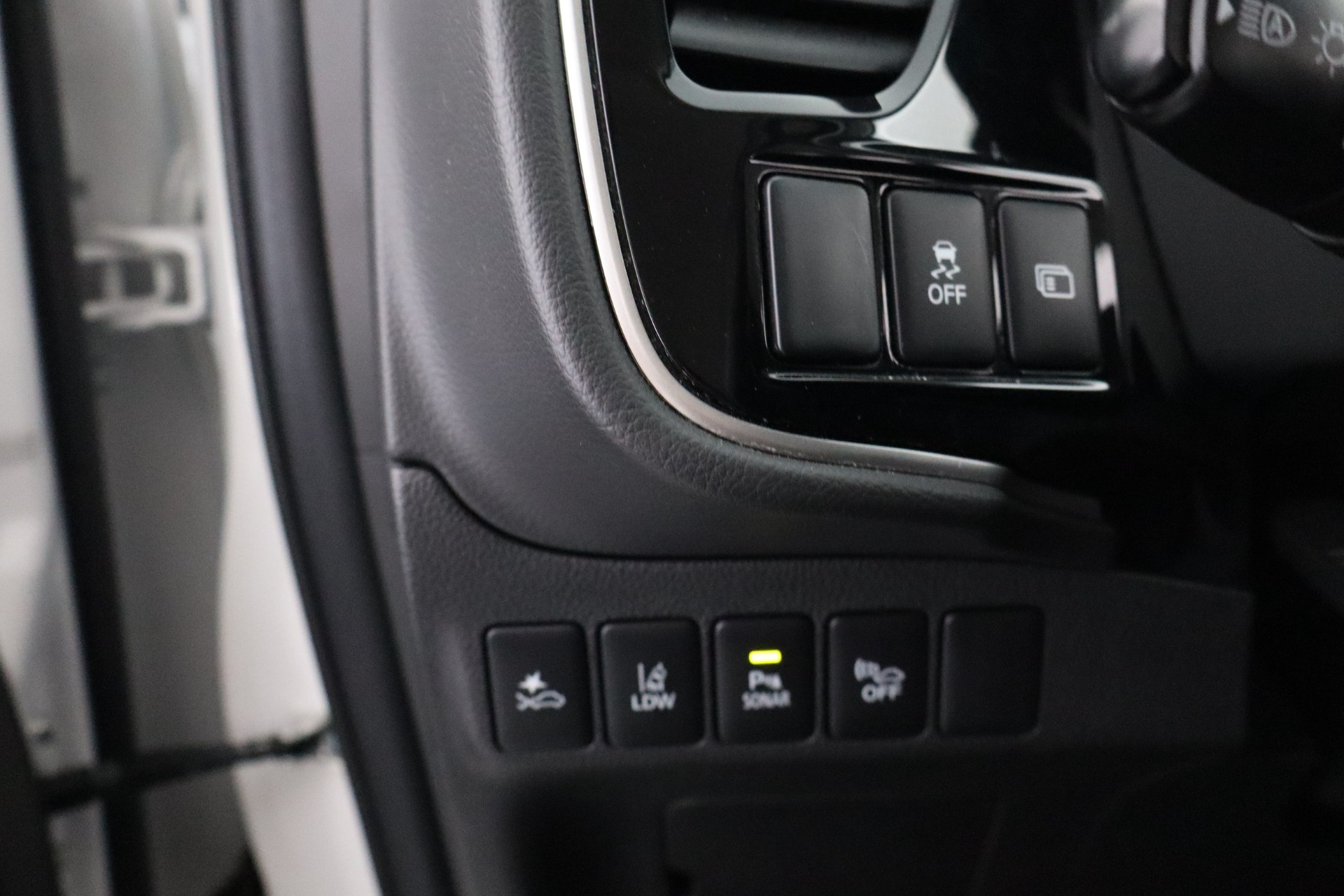 MITSUBISHI Outlander PHEV 2019
