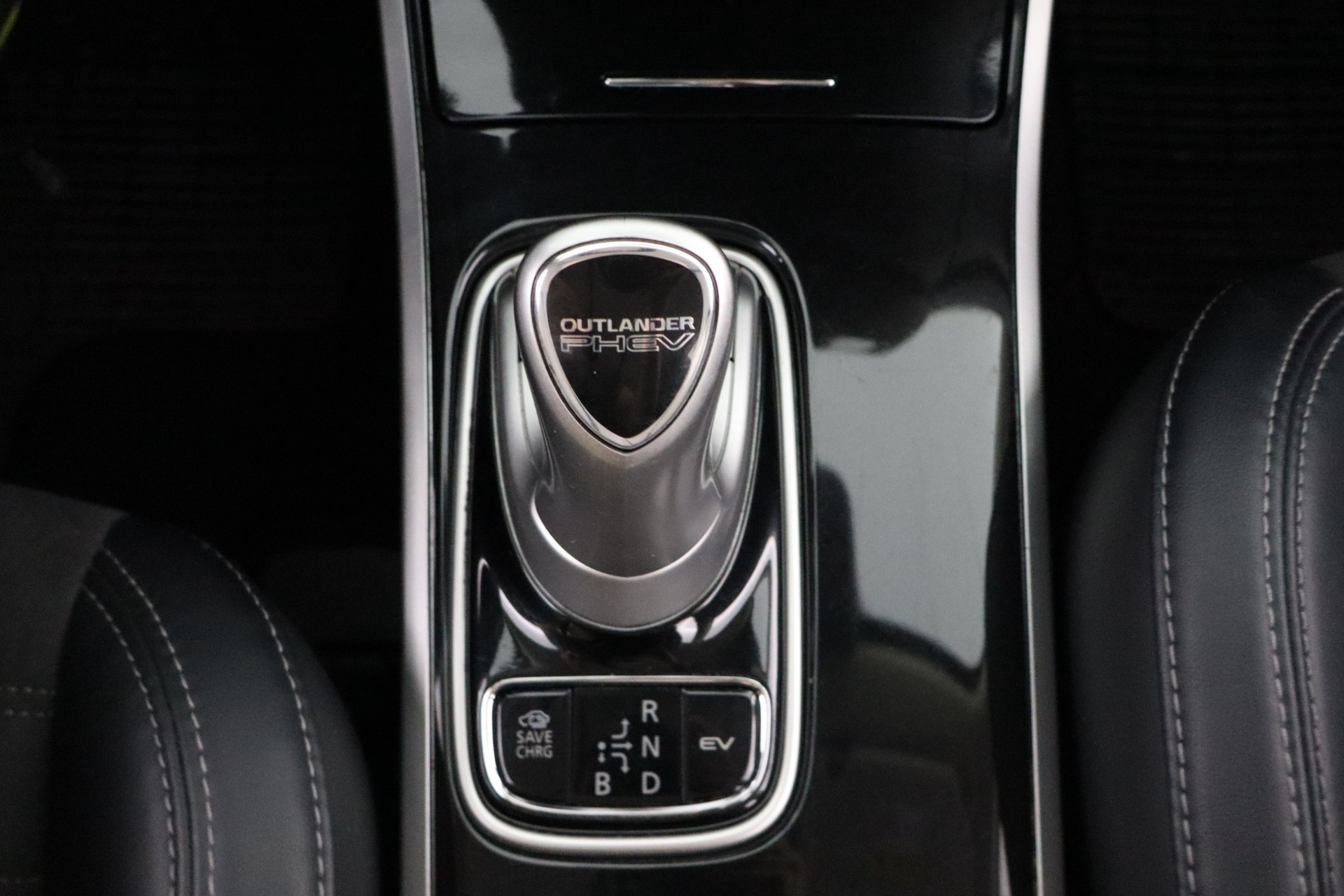 MITSUBISHI Outlander PHEV 2019