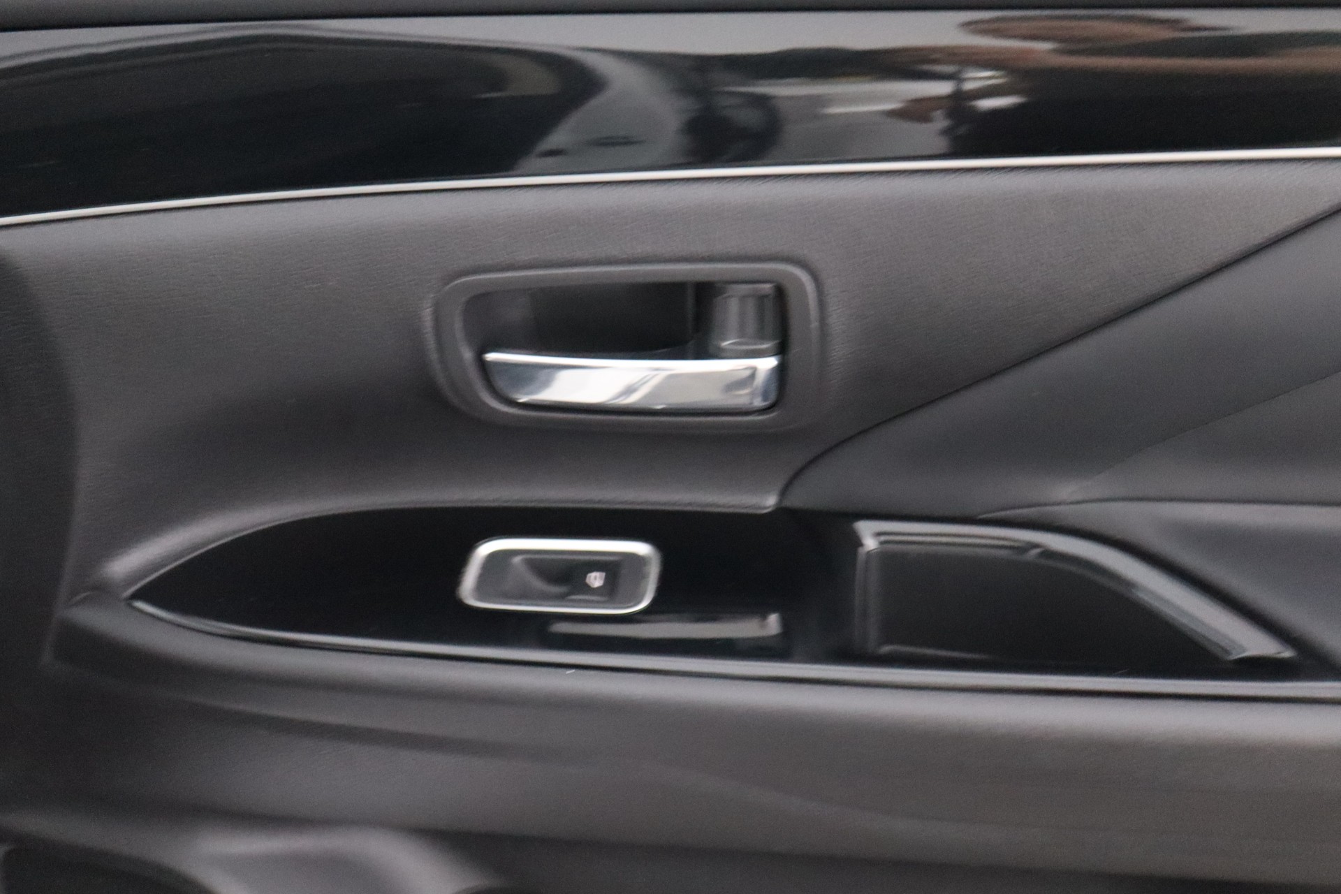 MITSUBISHI Outlander PHEV 2019