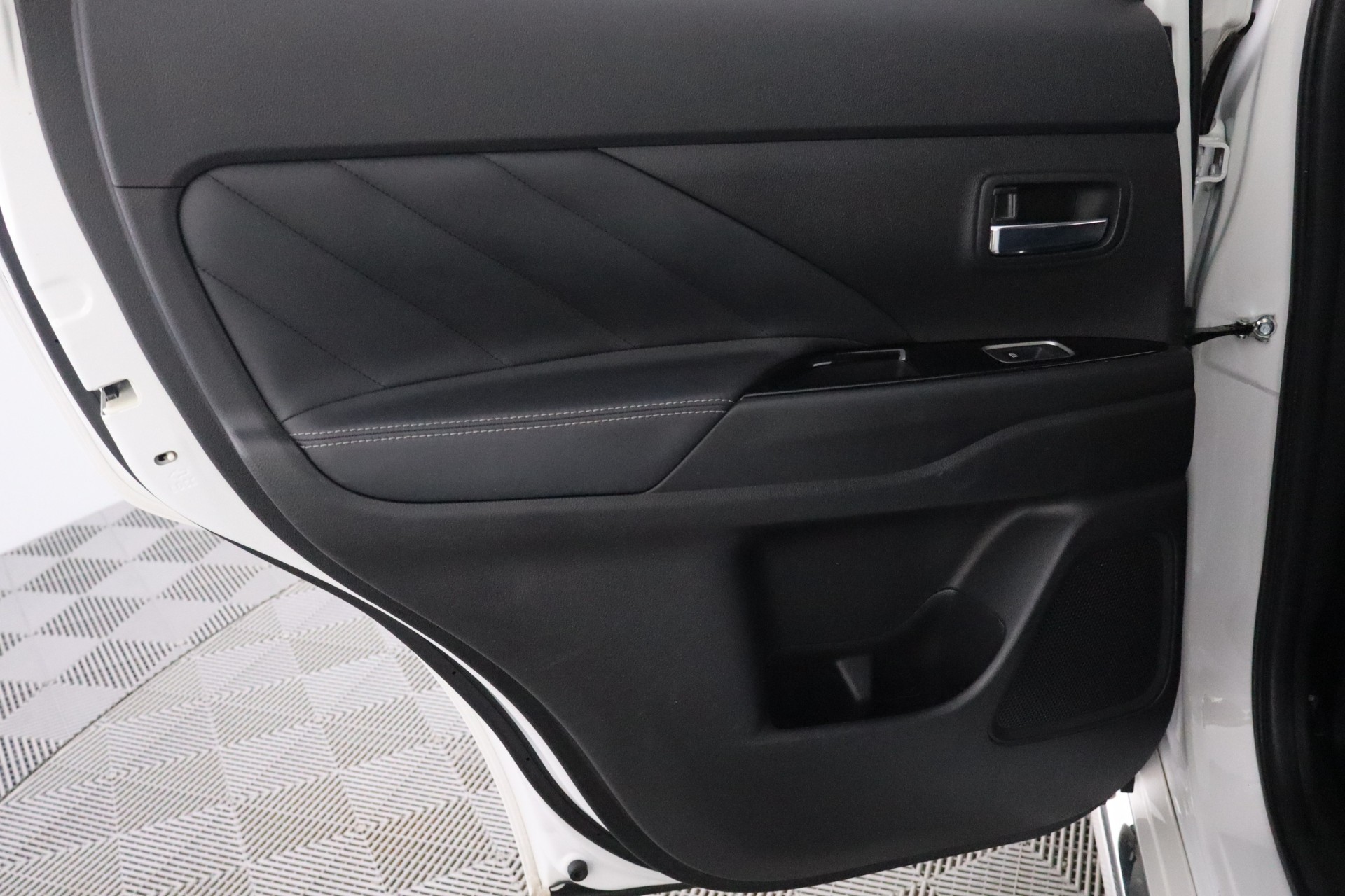 MITSUBISHI Outlander PHEV 2019