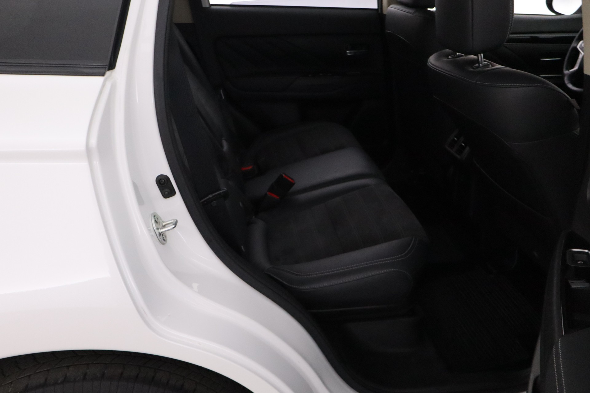MITSUBISHI Outlander PHEV 2019