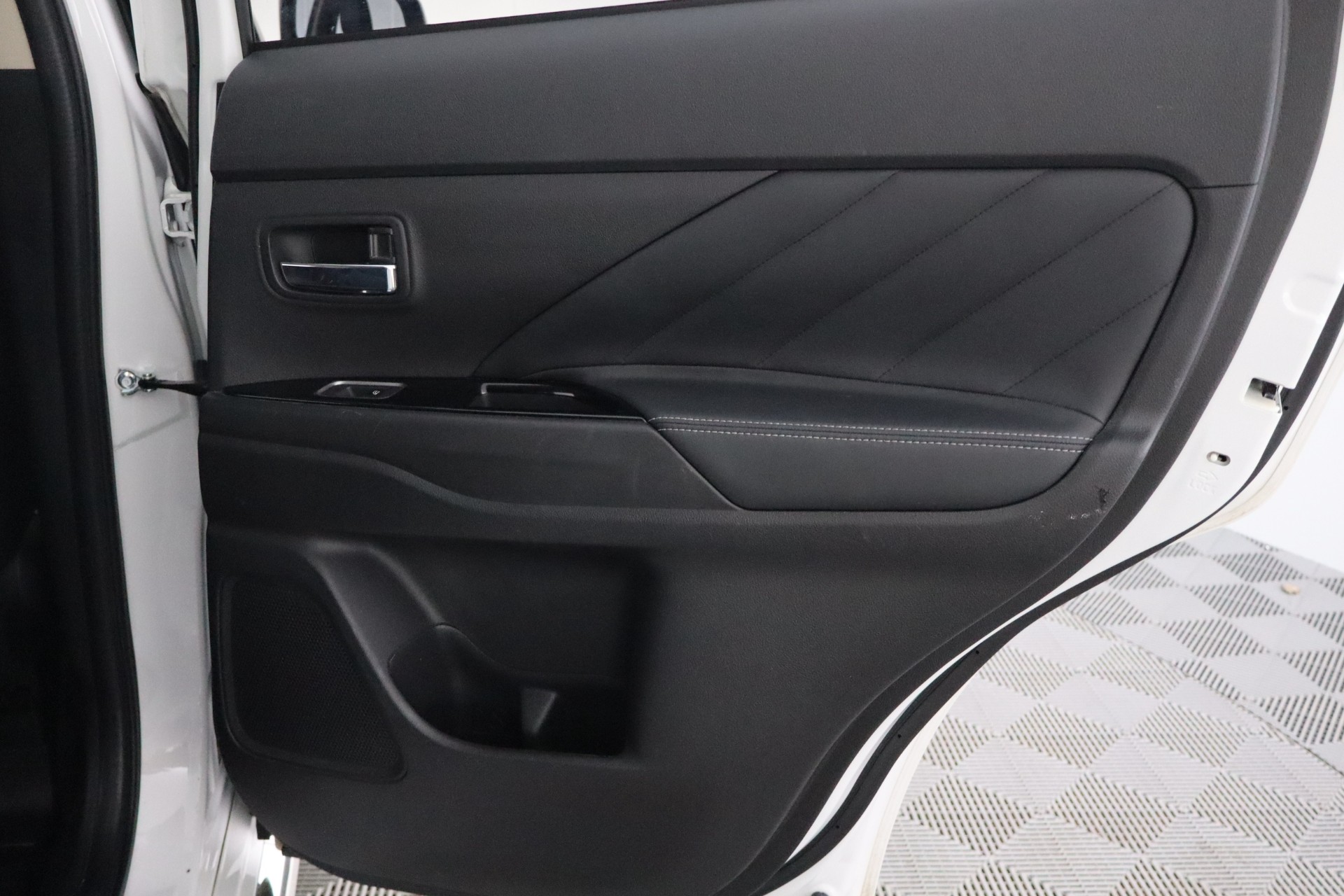 MITSUBISHI Outlander PHEV 2019