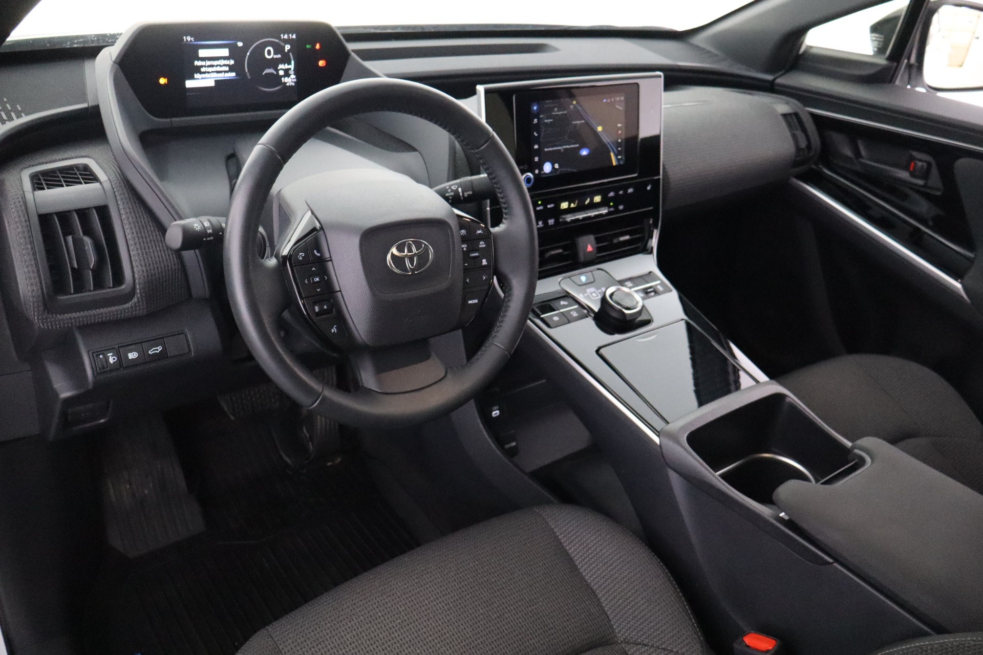 TOYOTA bZ4X 2023