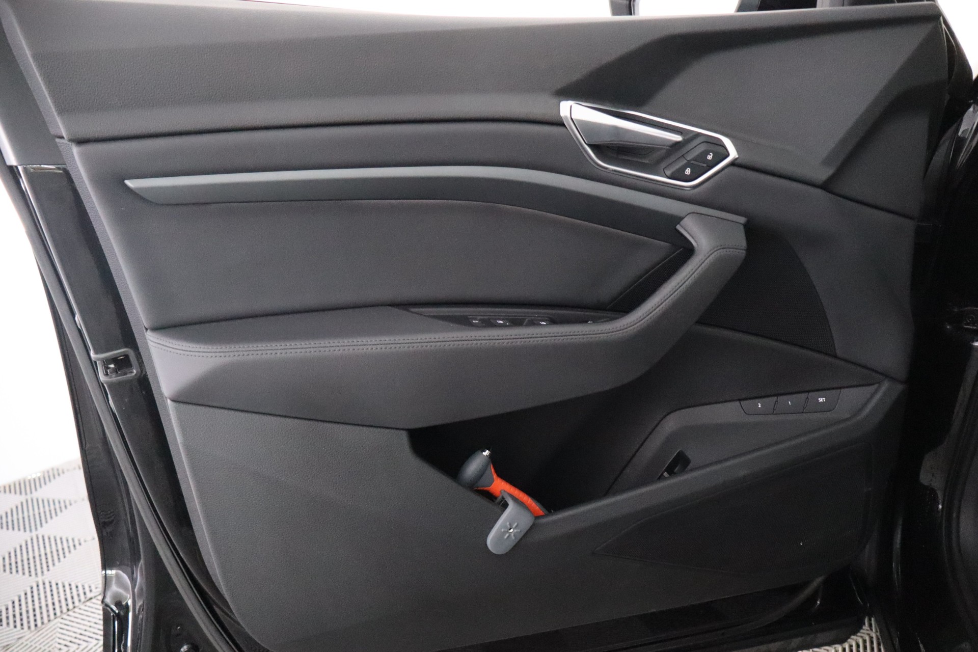 AUDI E-TRON 2019