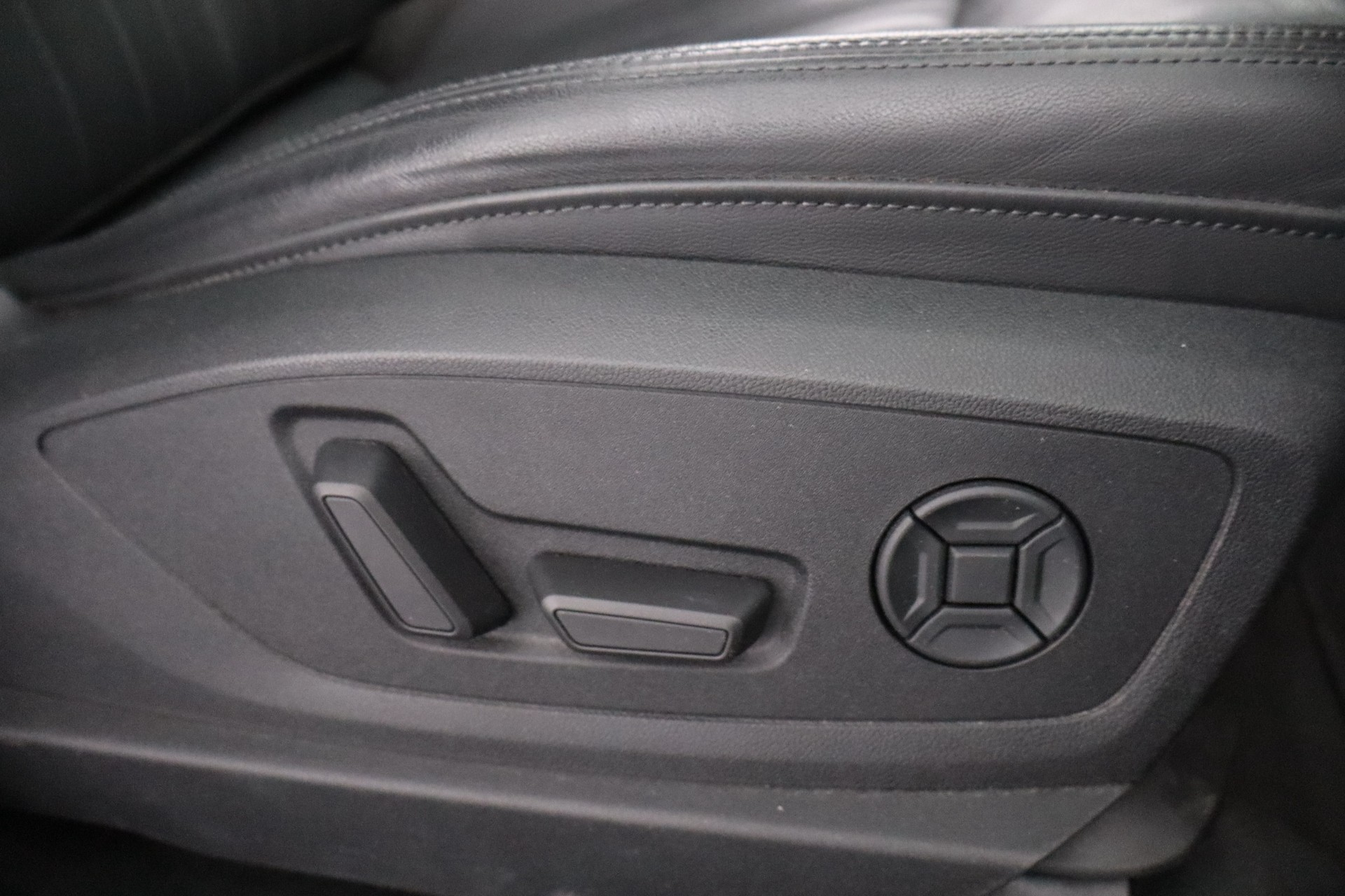 AUDI E-TRON 2019