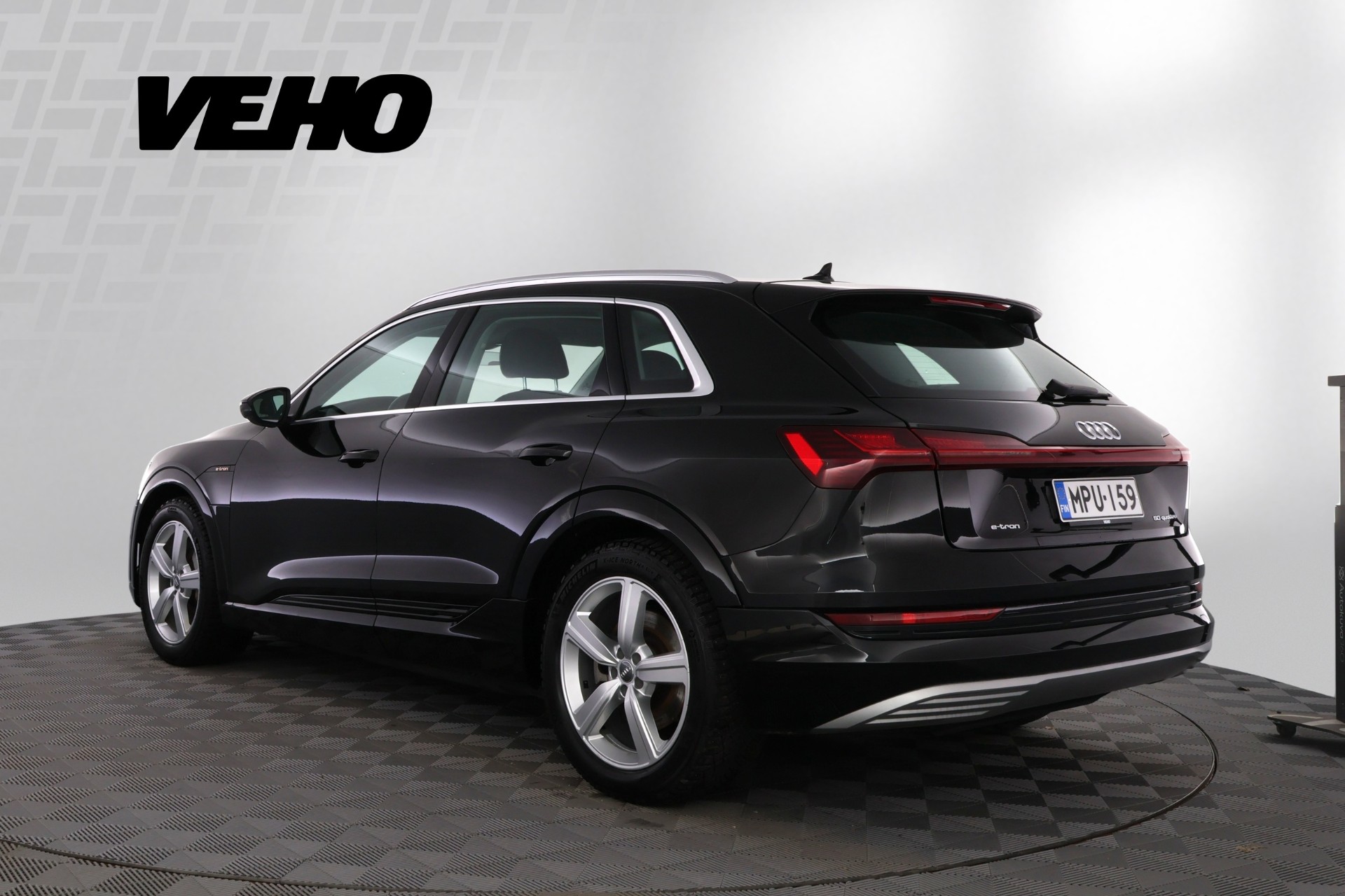 AUDI E-TRON 2019