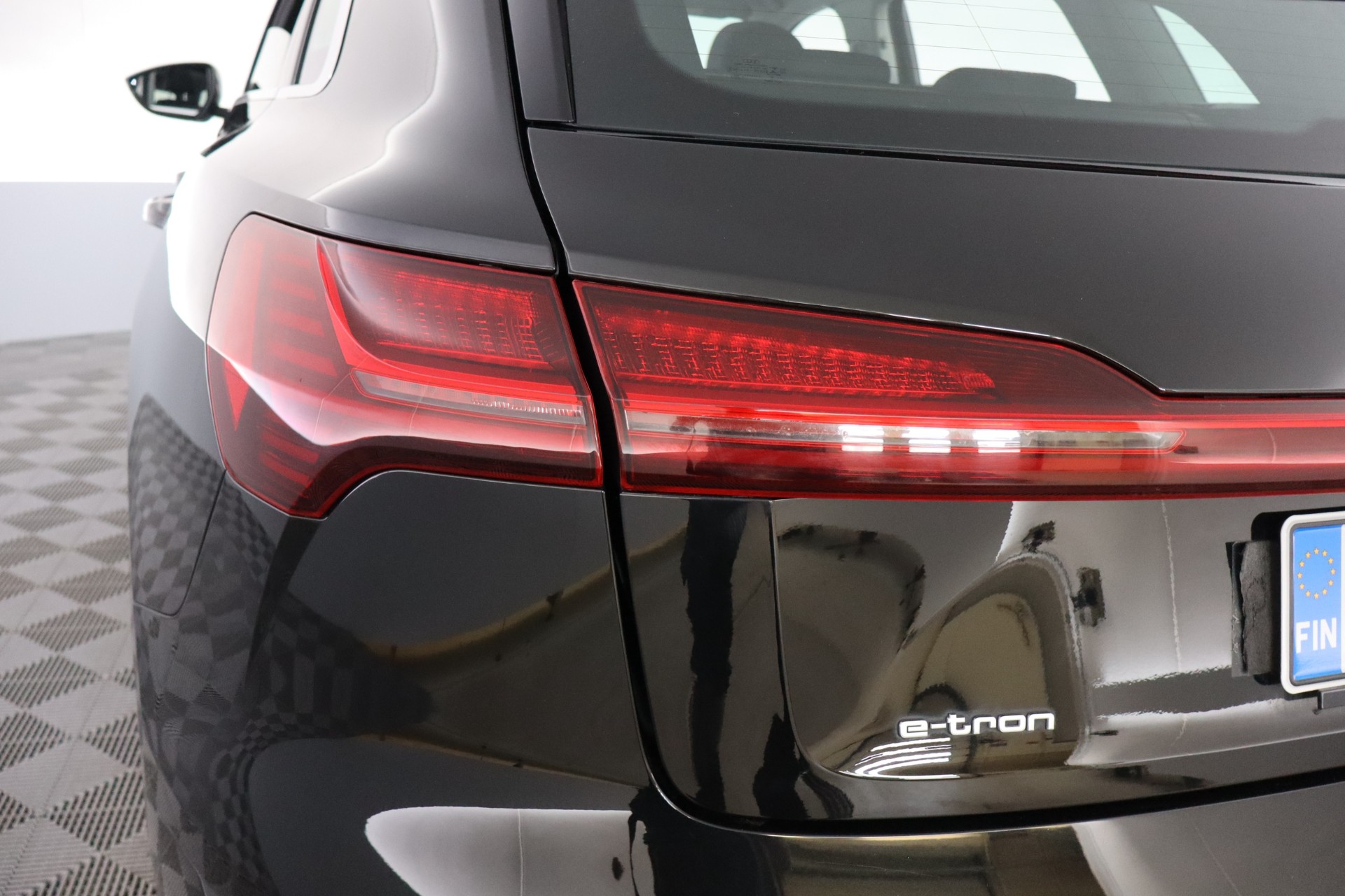 AUDI E-TRON 2019