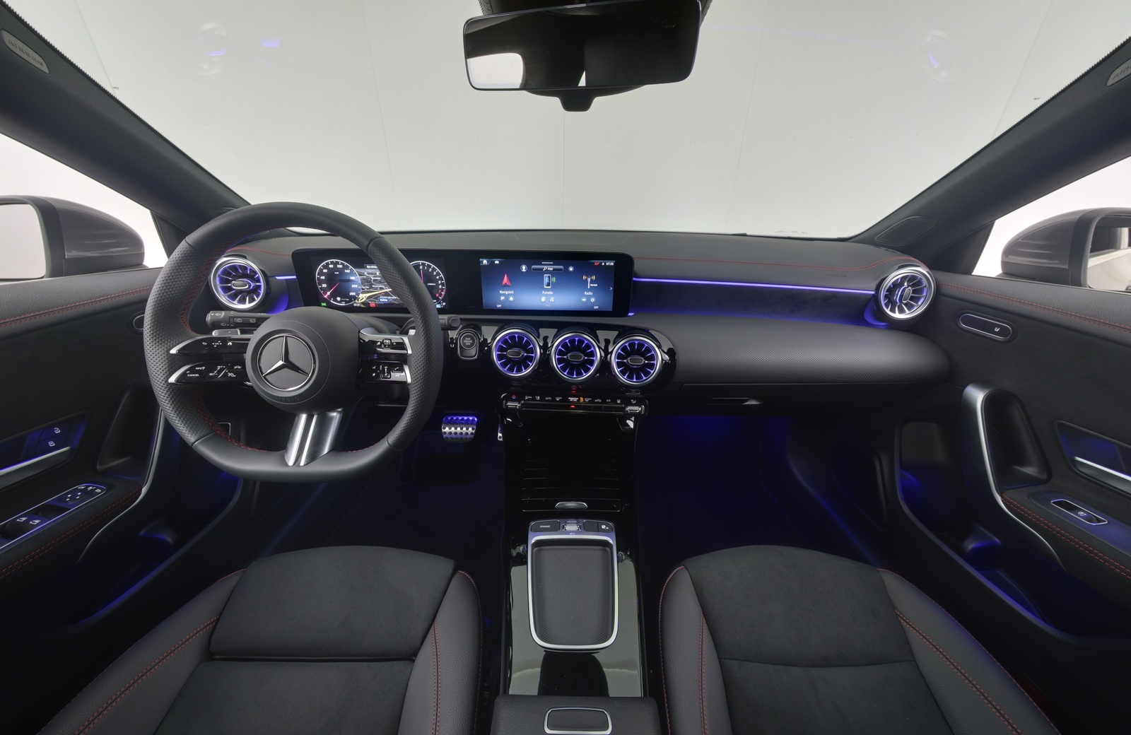 Mercedes-Benz CLA 2024