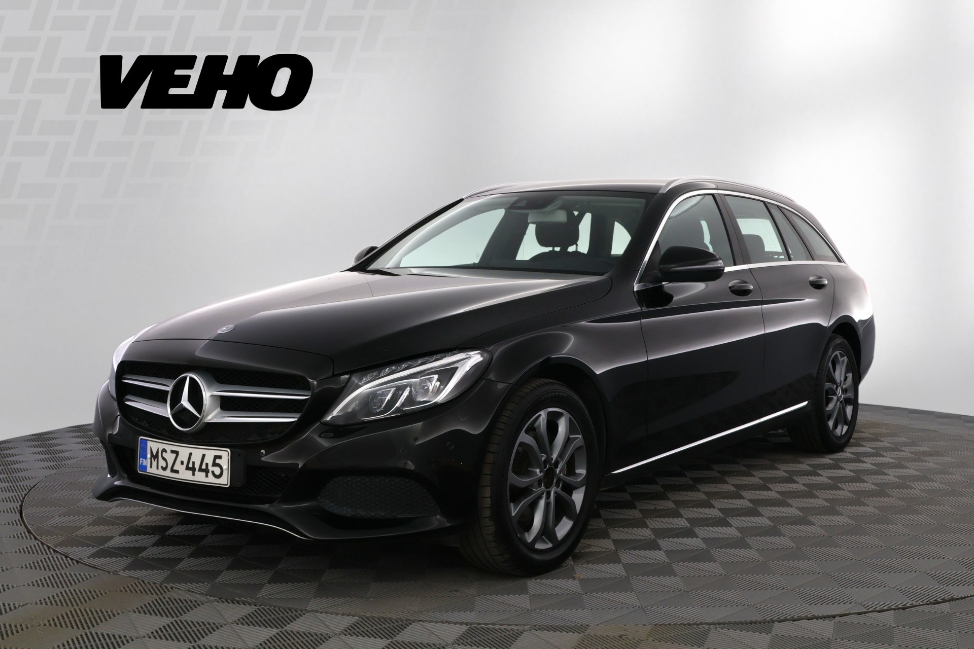 MERCEDES-BENZ C 2015