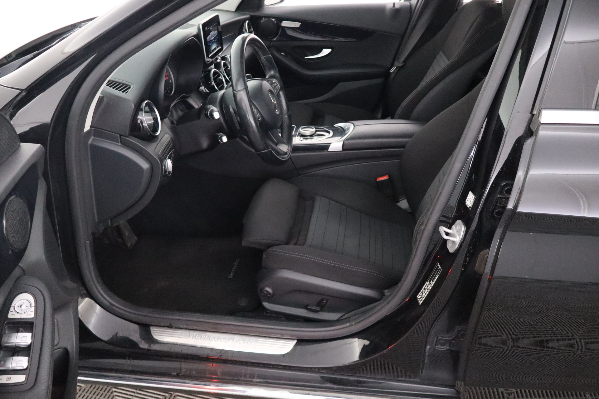 MERCEDES-BENZ C 2015