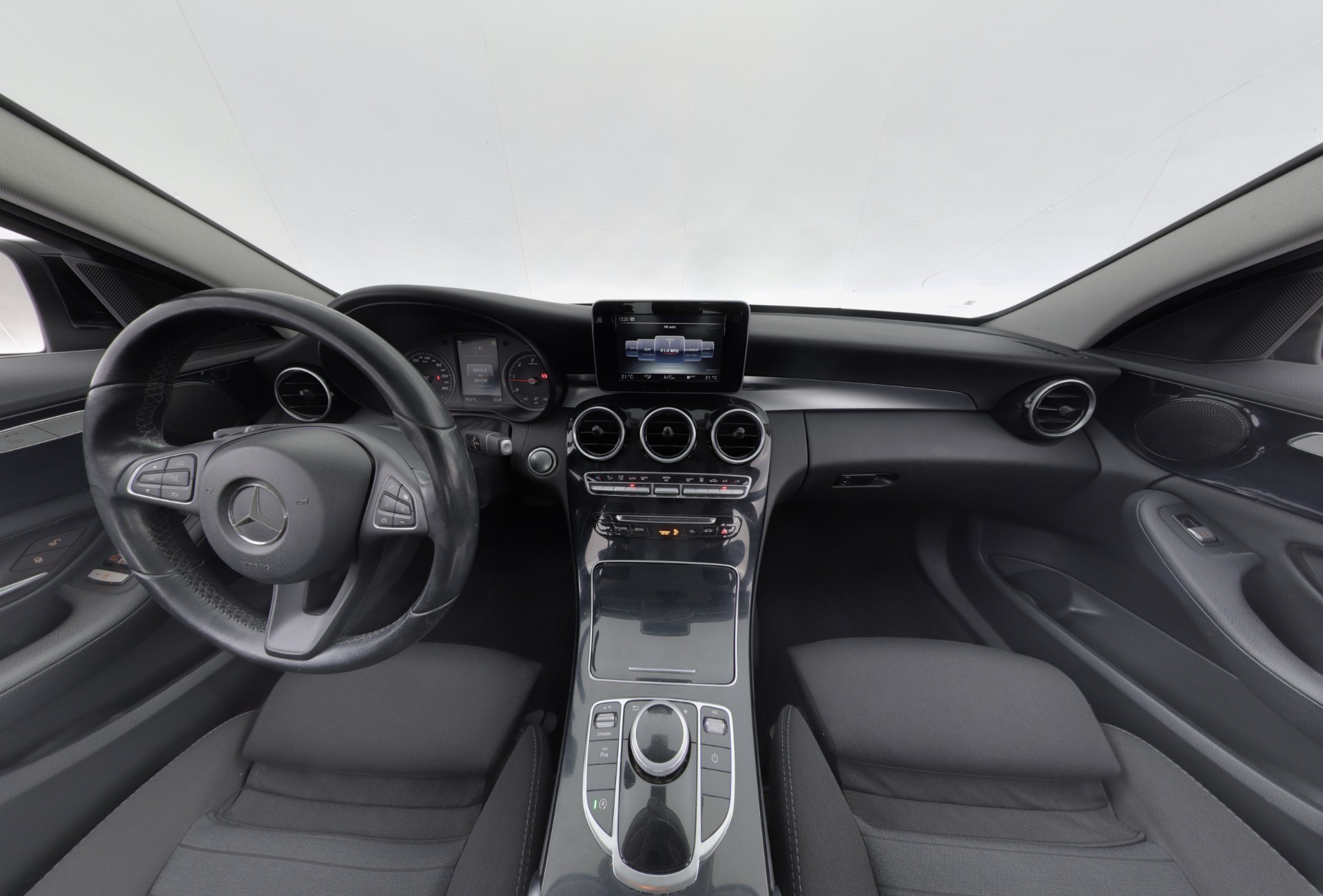 MERCEDES-BENZ C 2015