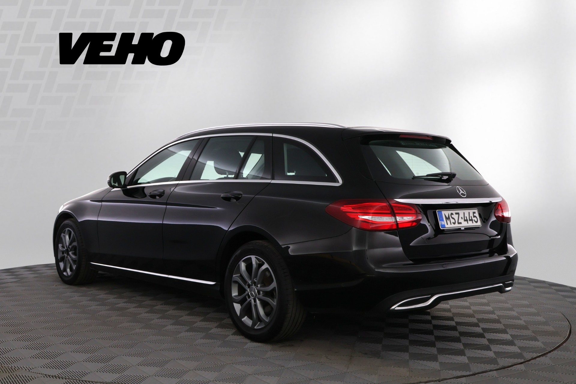 MERCEDES-BENZ C 2015