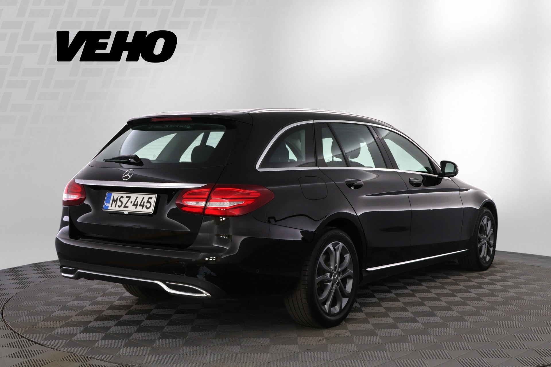 MERCEDES-BENZ C 2015