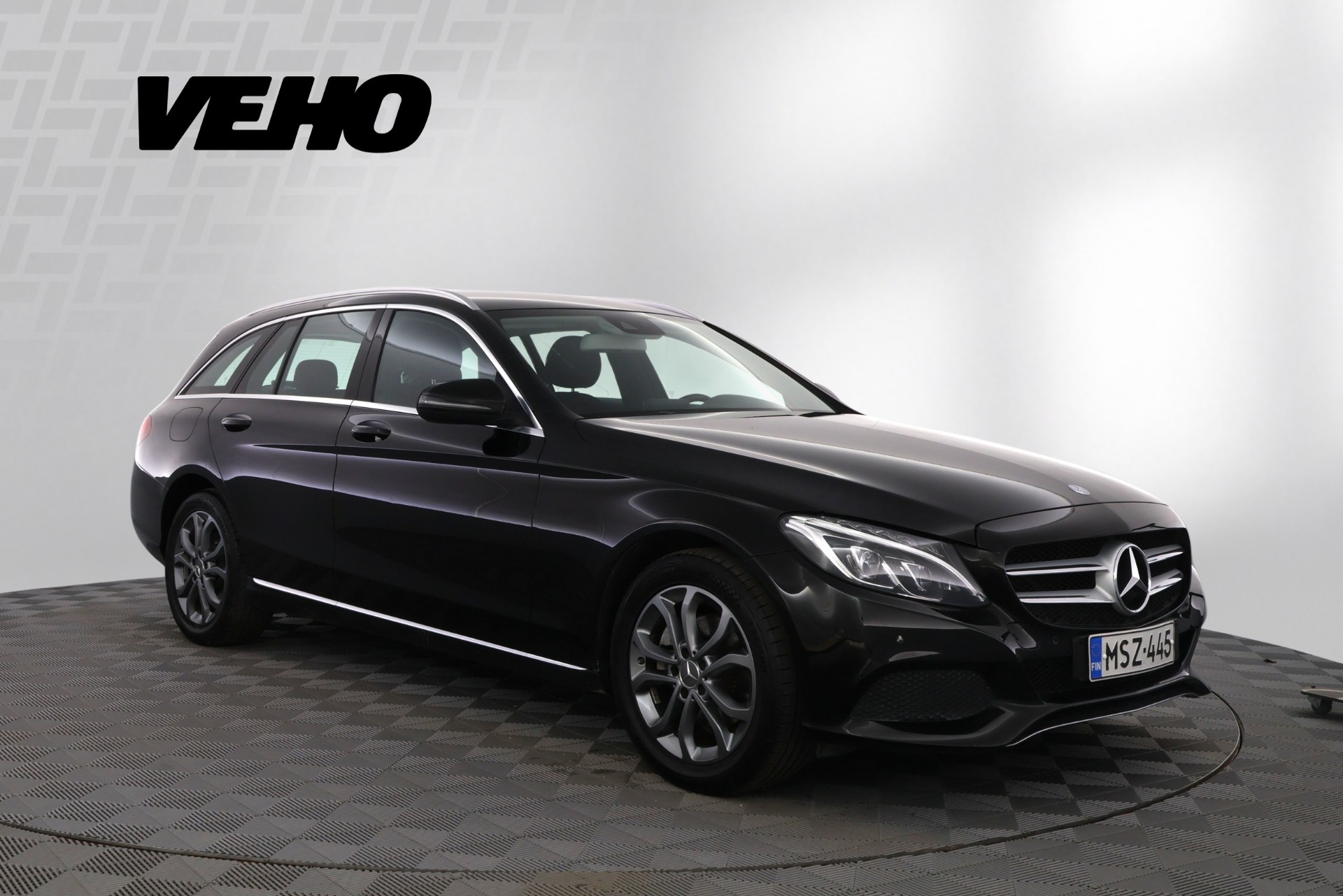 MERCEDES-BENZ C 2015