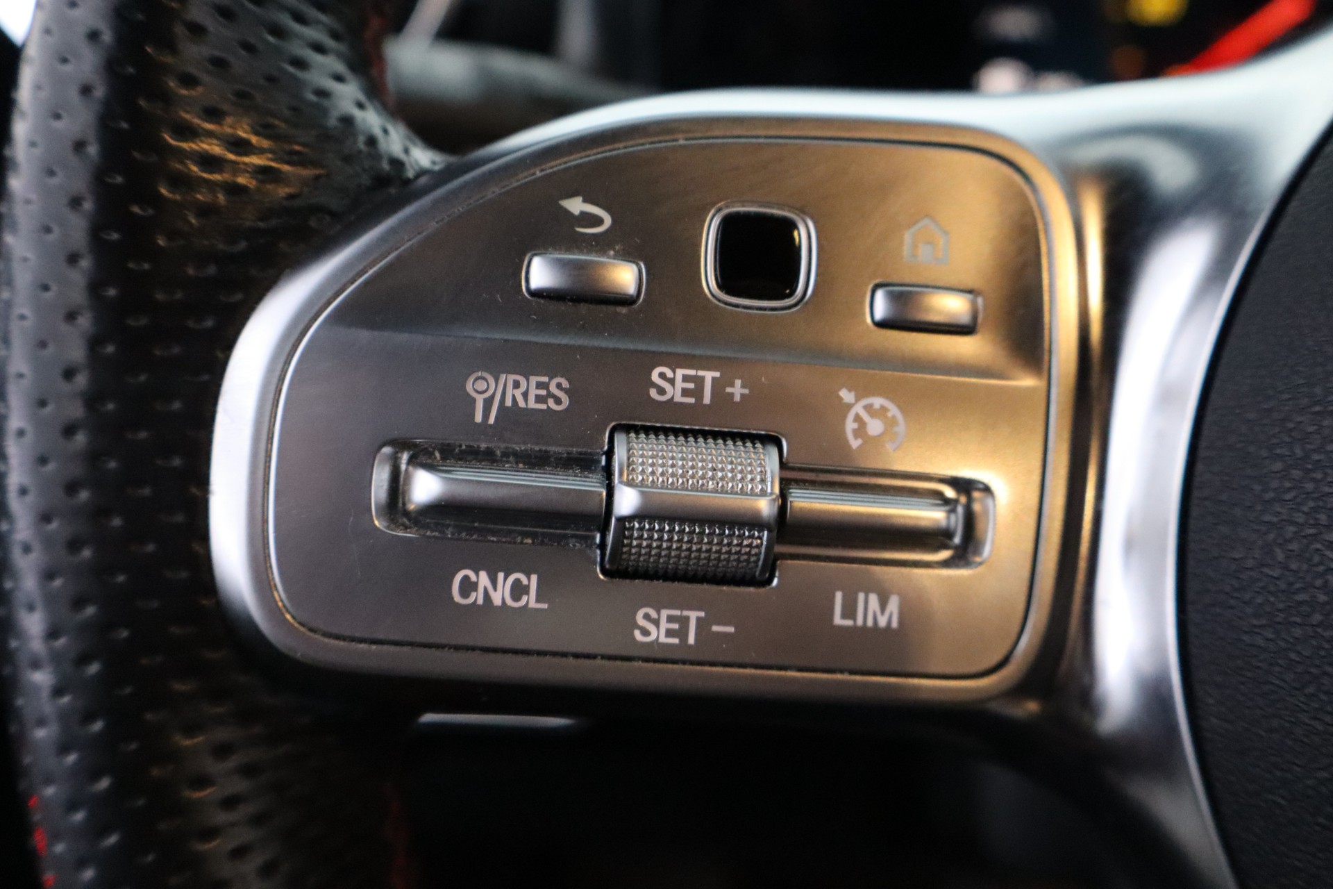 Mercedes-Benz CLA 2021
