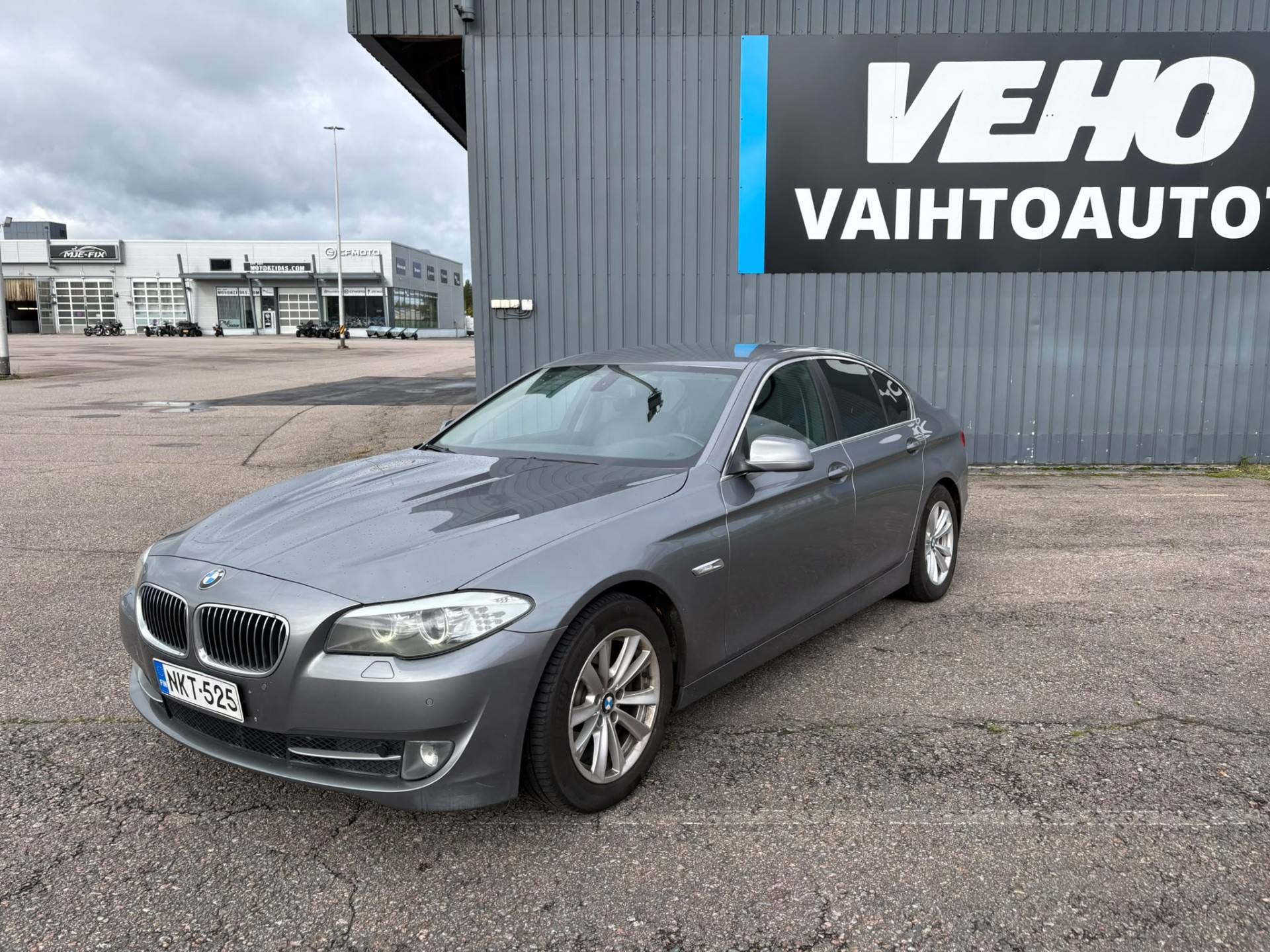 BMW 520 2010