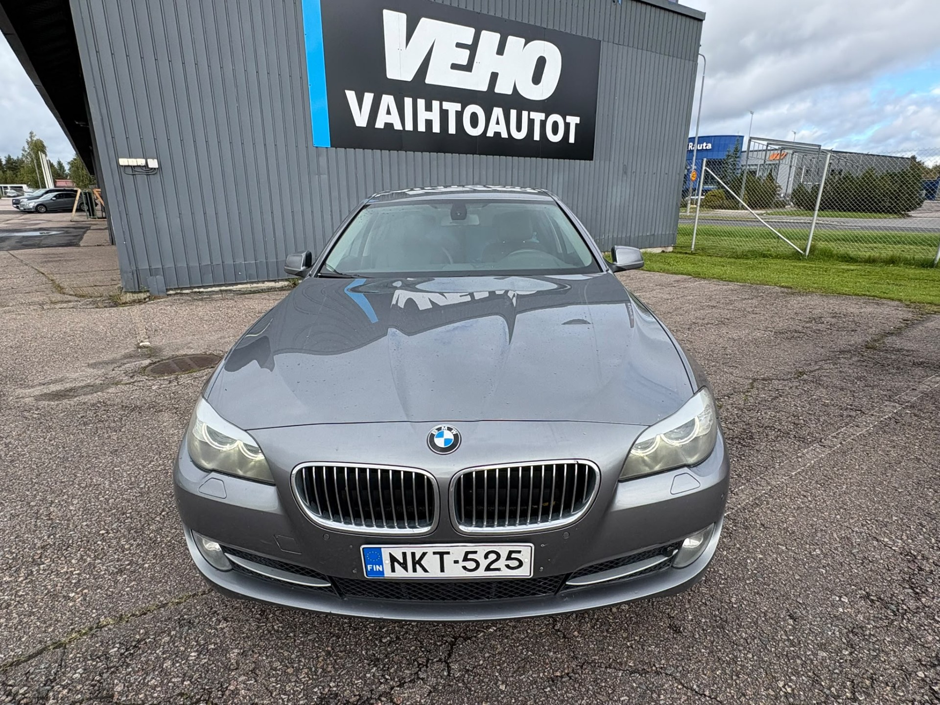 BMW 520 2010