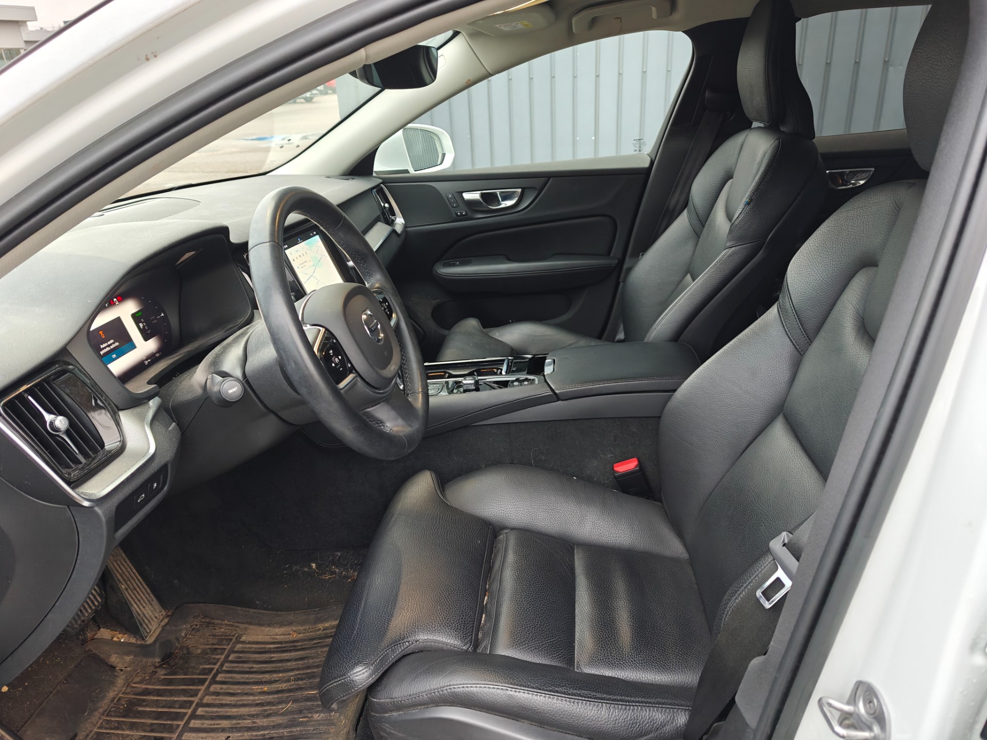 Volvo V60 2022