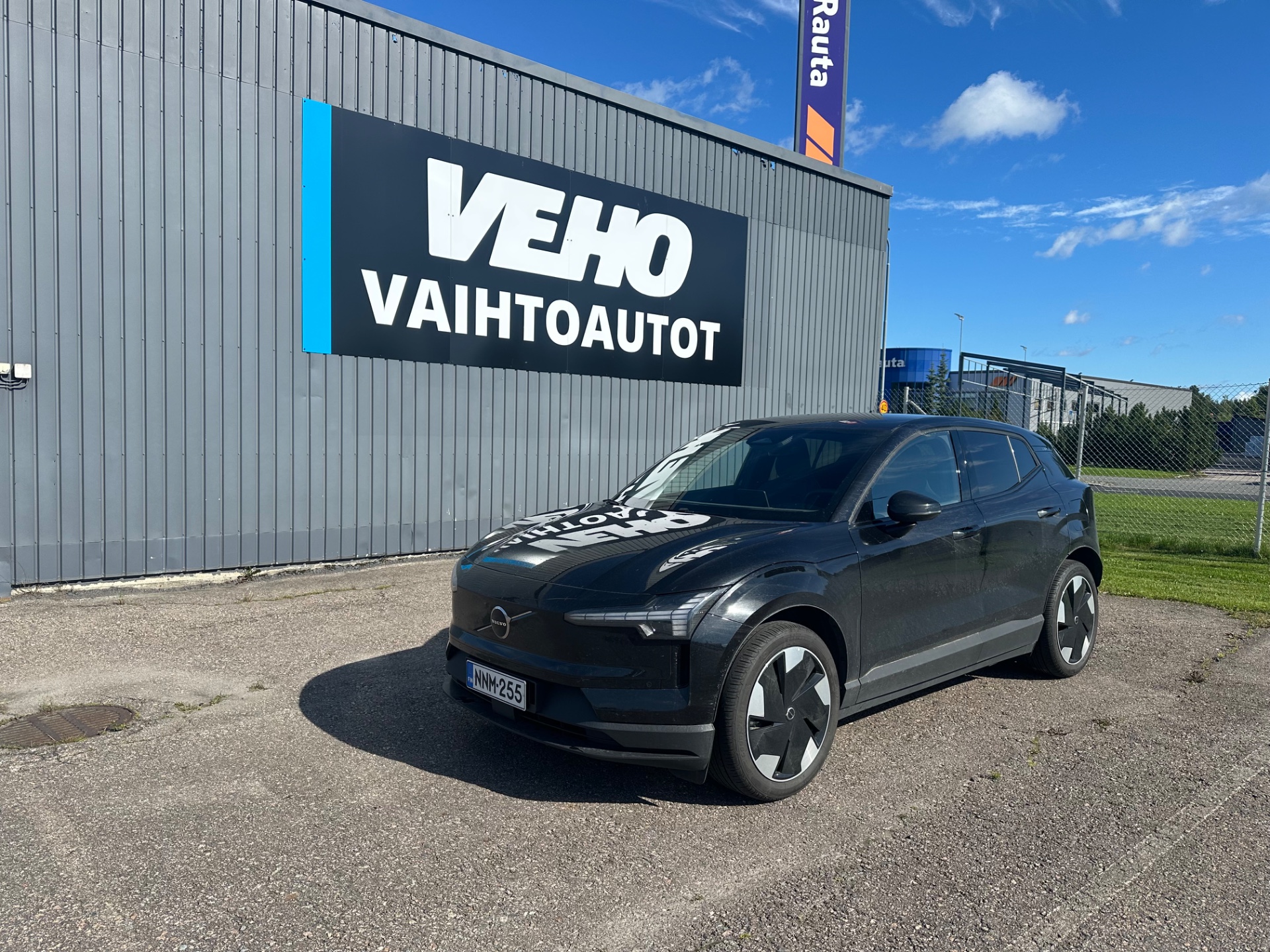 Volvo EX30 2024