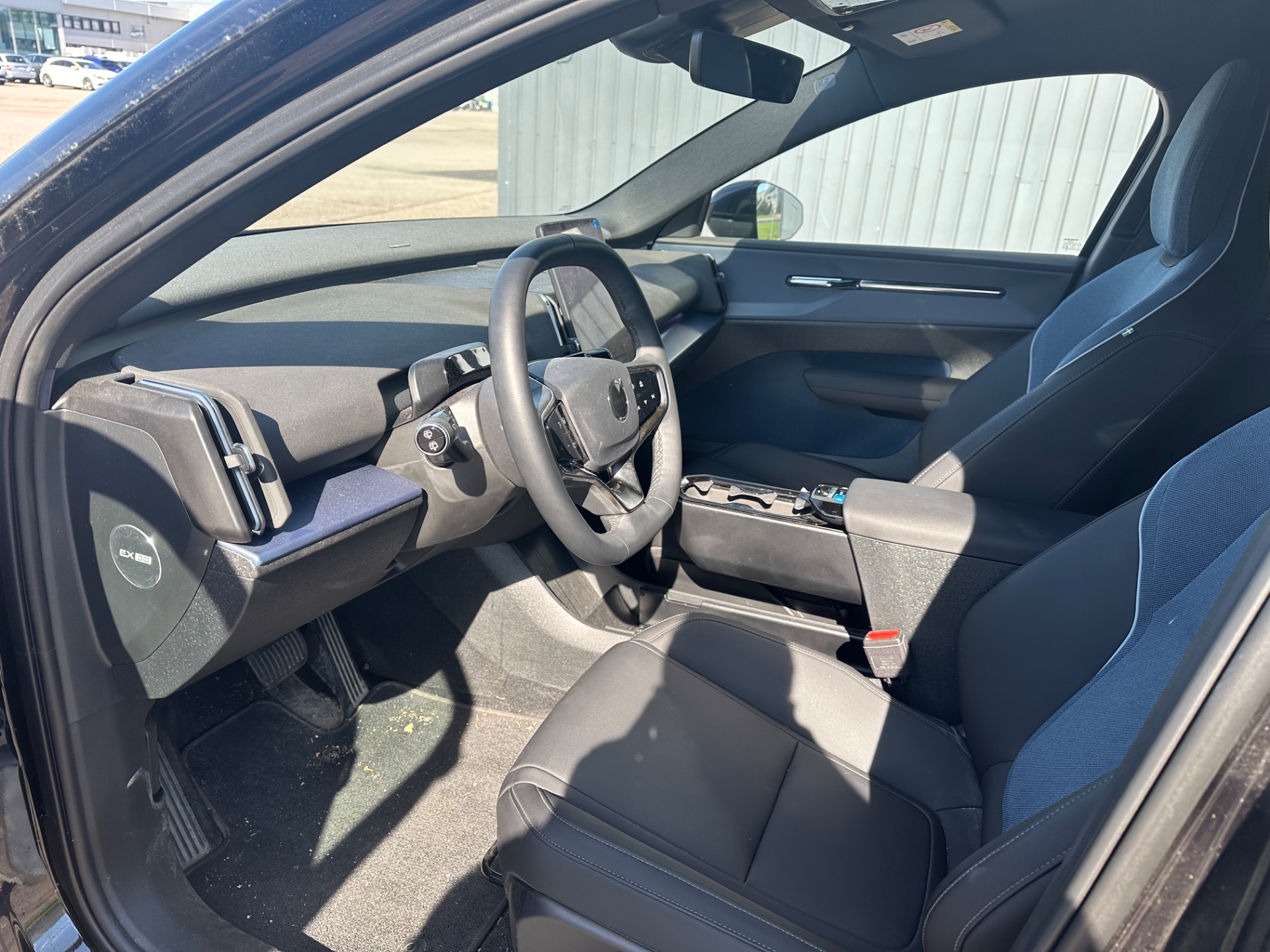 Volvo EX30 2024