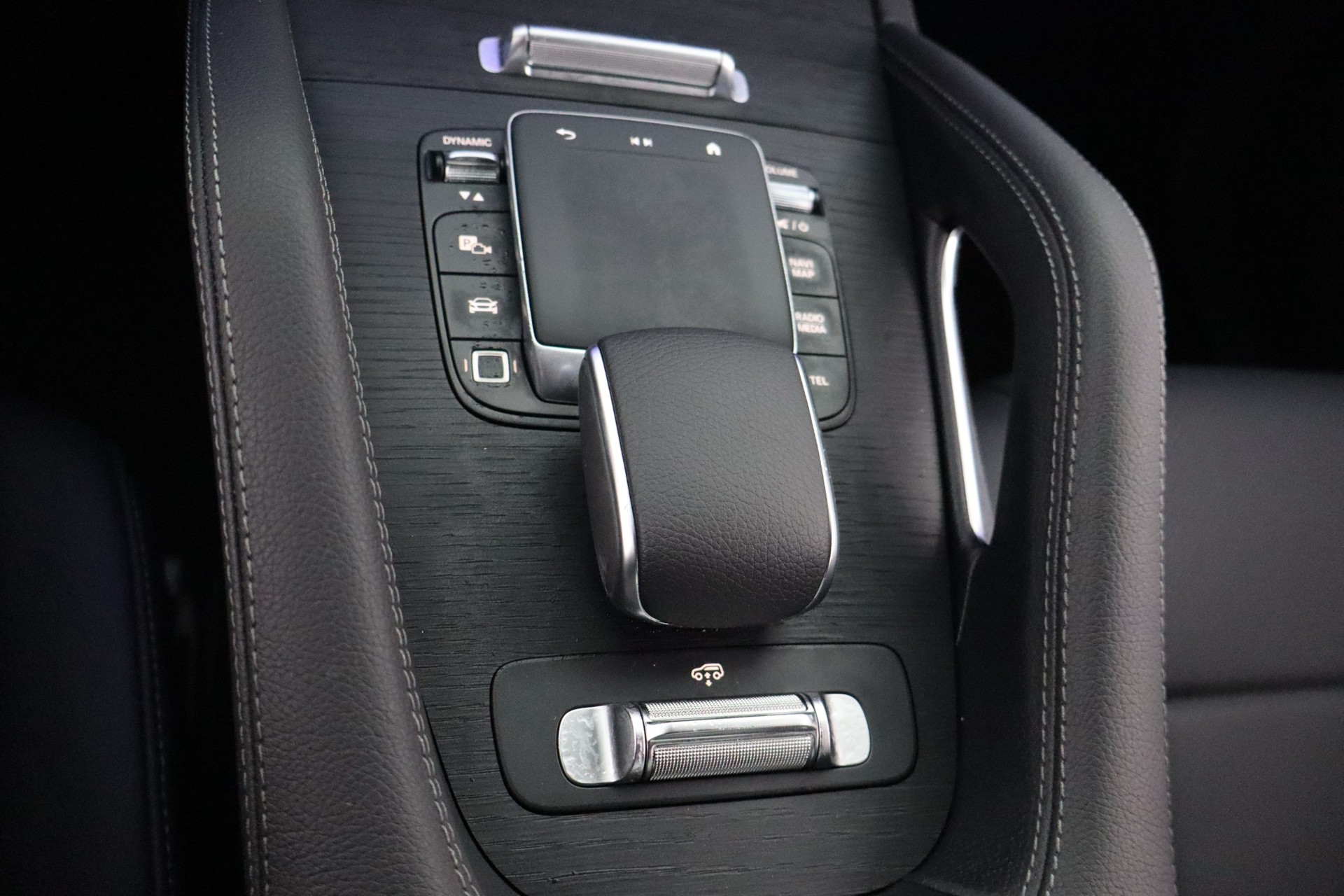 Mercedes-Benz GLE 2025