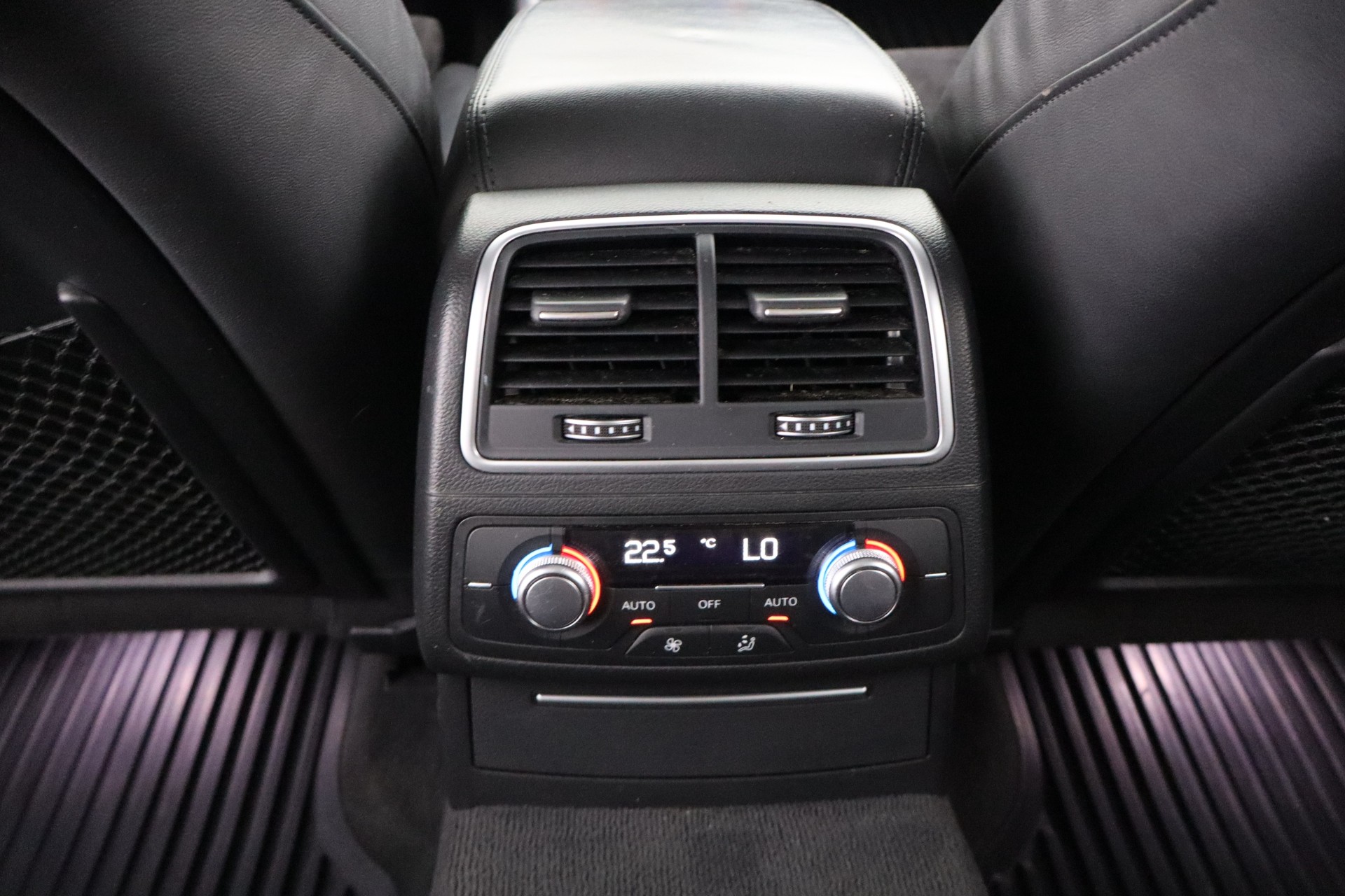 Audi A6 allroad quattro 2016