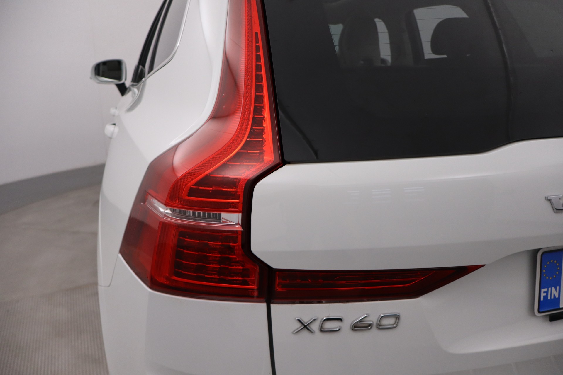 VOLVO XC60 2019