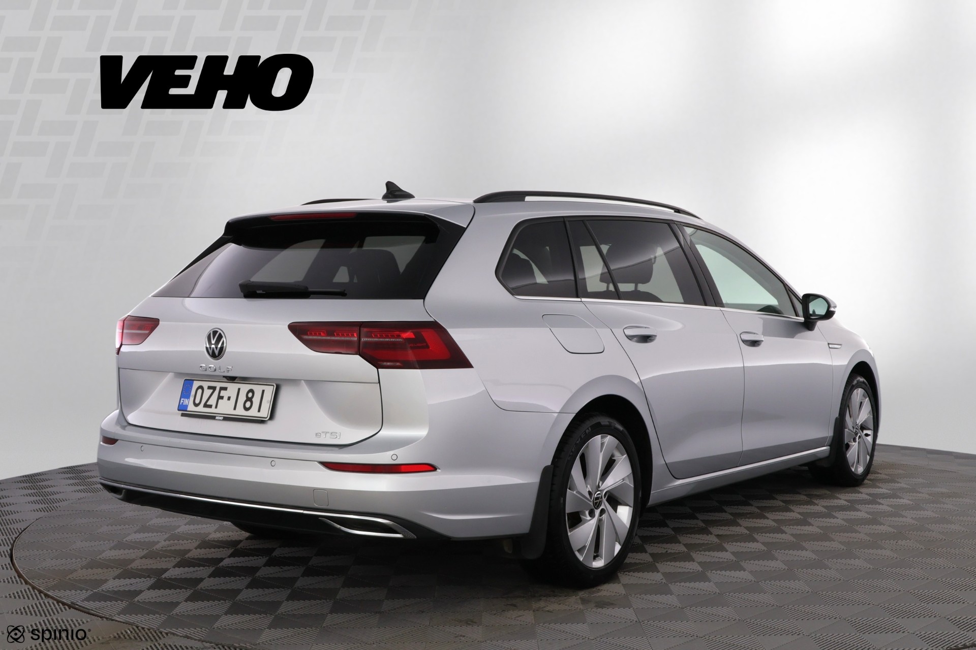 Volkswagen Golf 2021