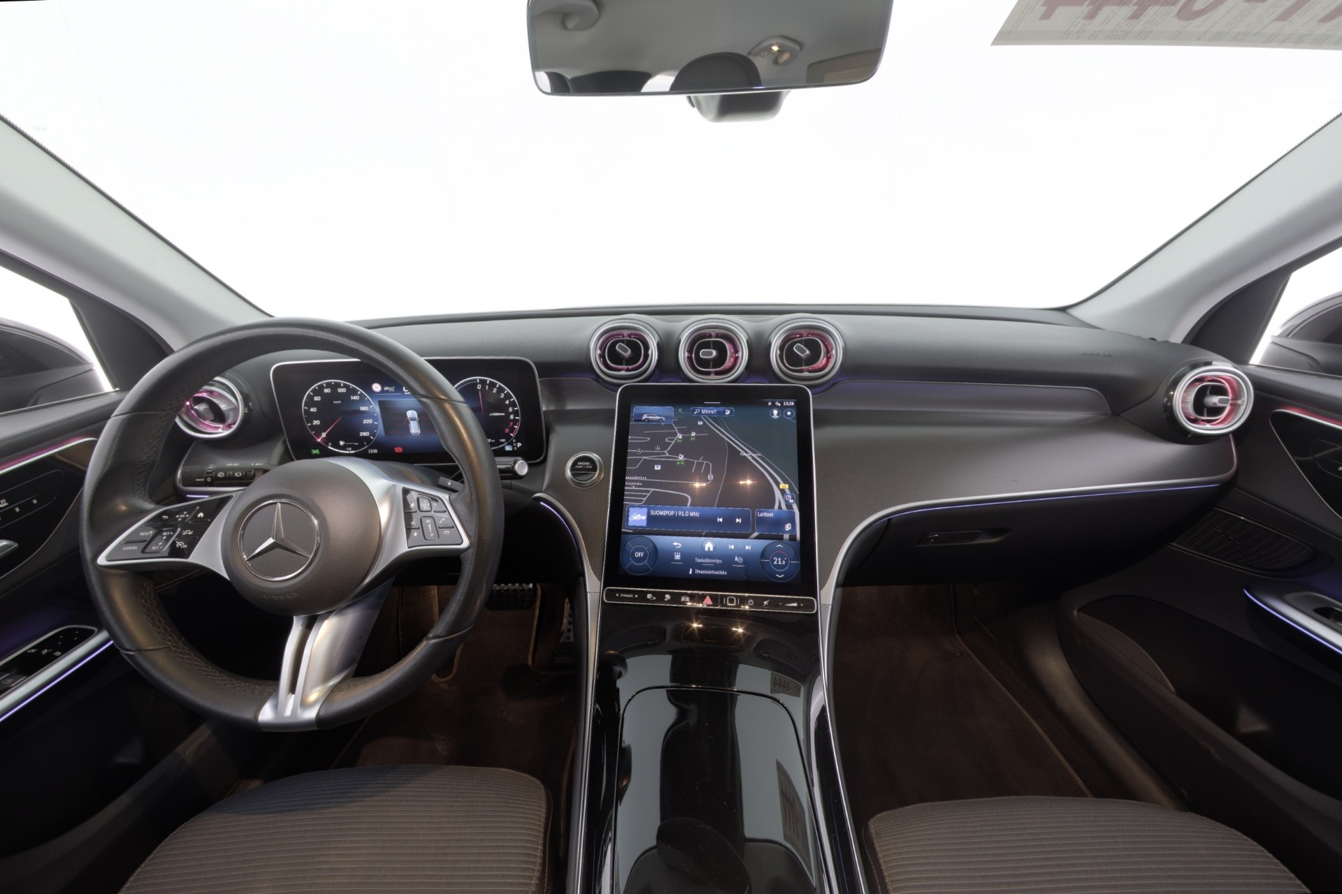 Mercedes-Benz GLC 2023