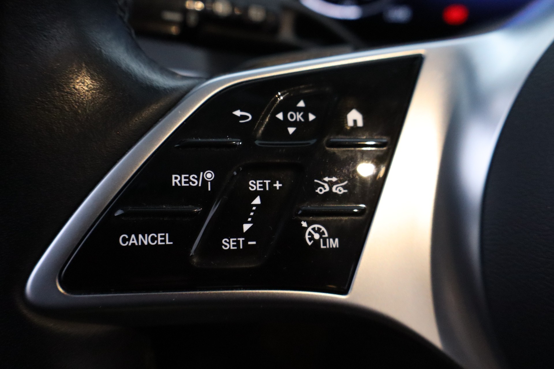 Mercedes-Benz GLC 2023