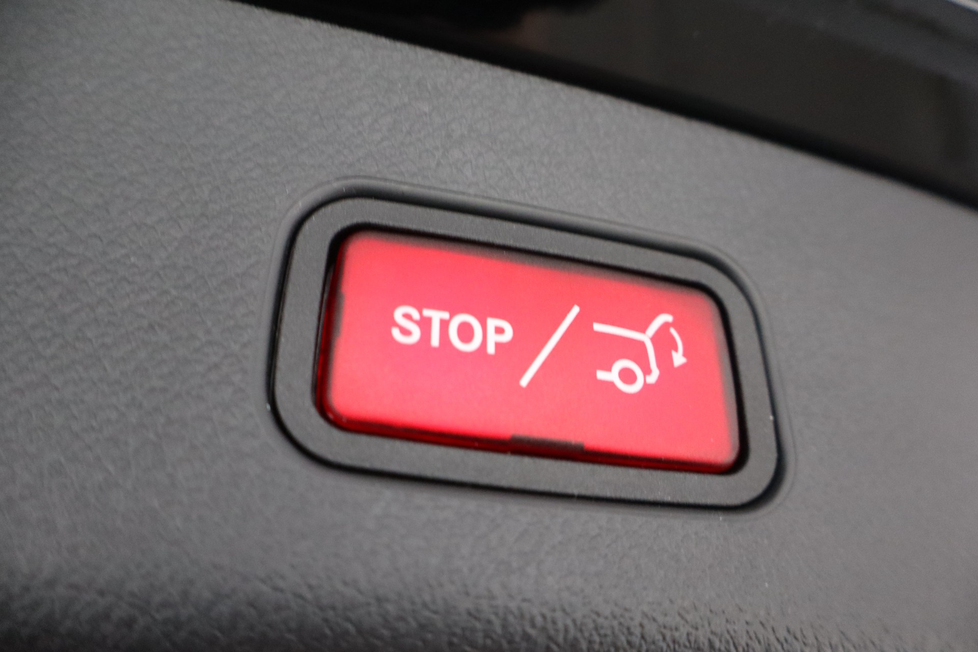 Mercedes-Benz GLC 2023