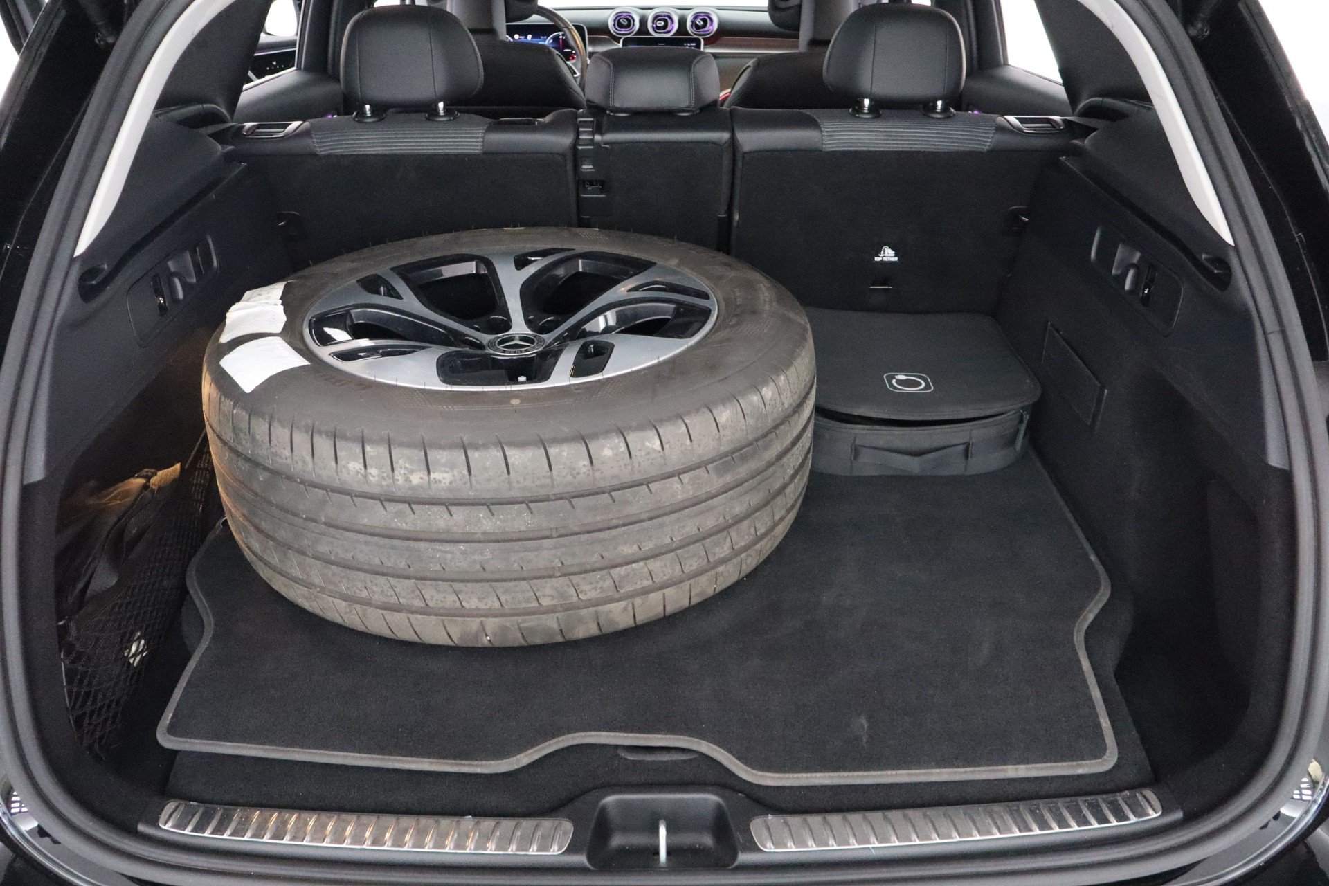 Mercedes-Benz GLC 2023