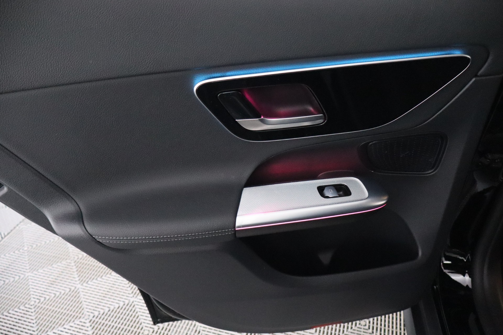 Mercedes-Benz GLC 2023