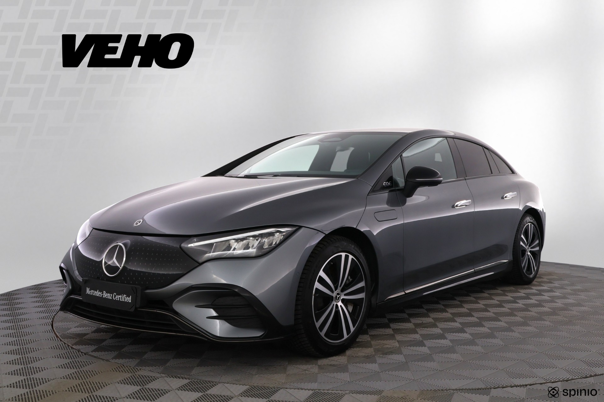 MERCEDES-BENZ EQE 2023